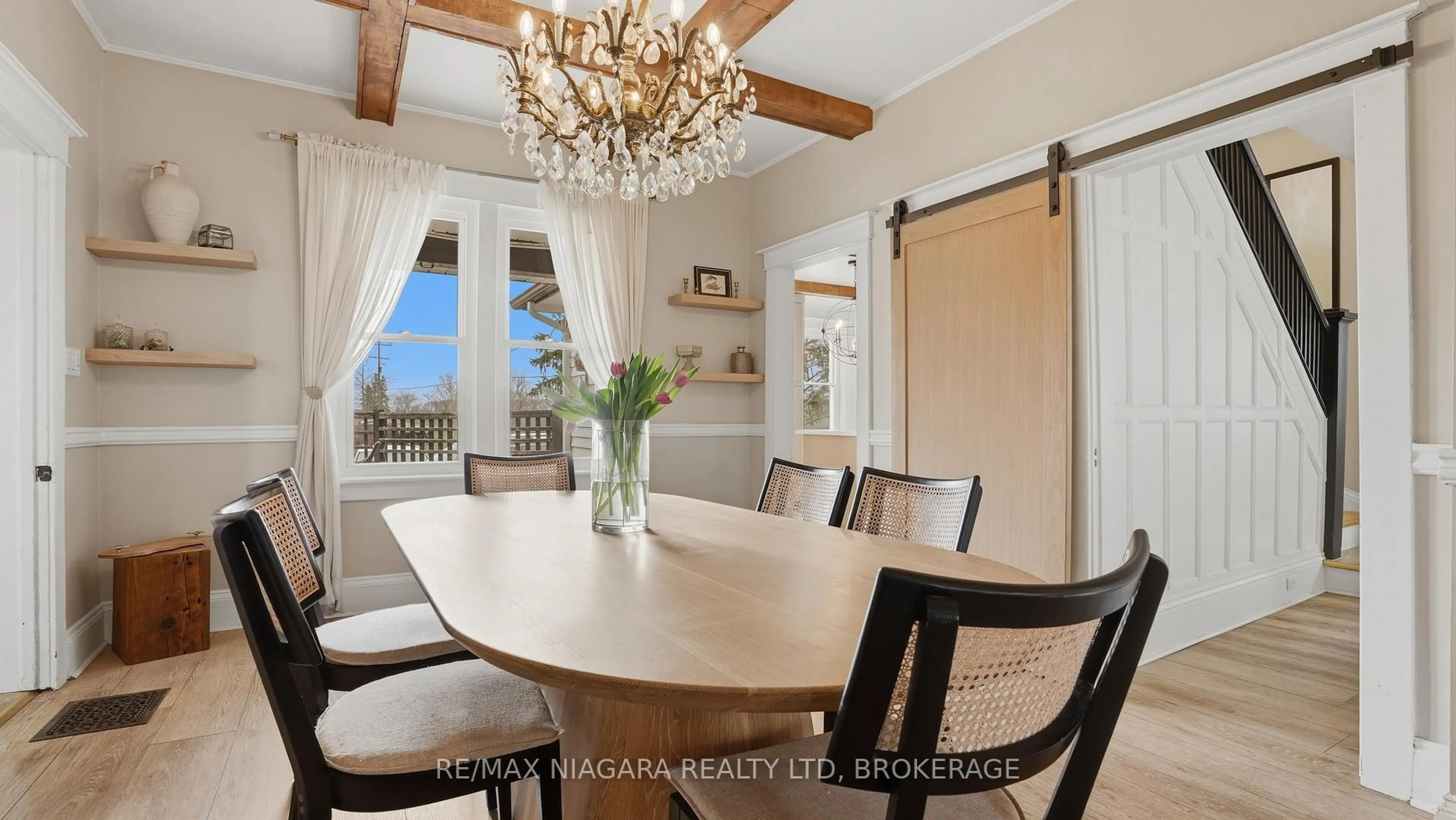 Dining room, unknown for 106 Colborne St, Welland Ontario L3B 3P1