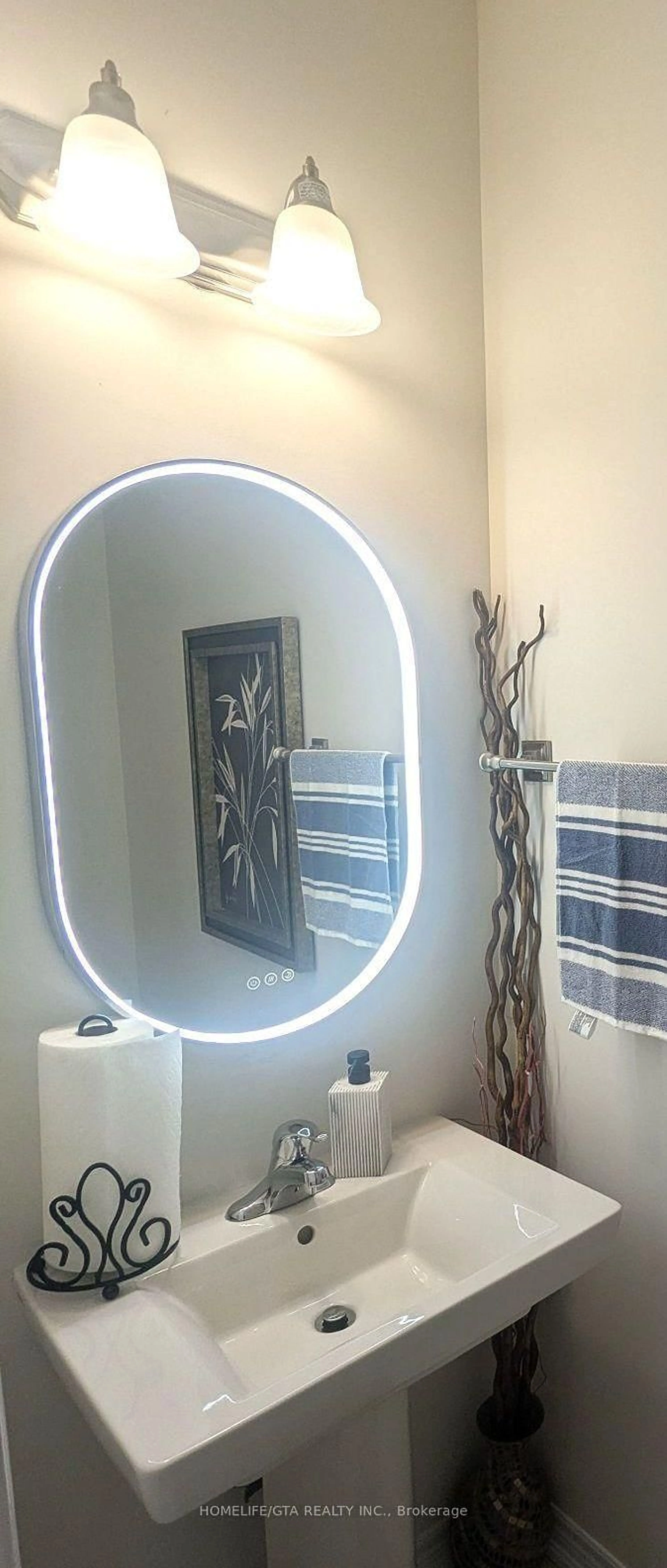 Contemporary bathroom, unknown for 264 Broadacre Dr, Kitchener Ontario N2R 0S6