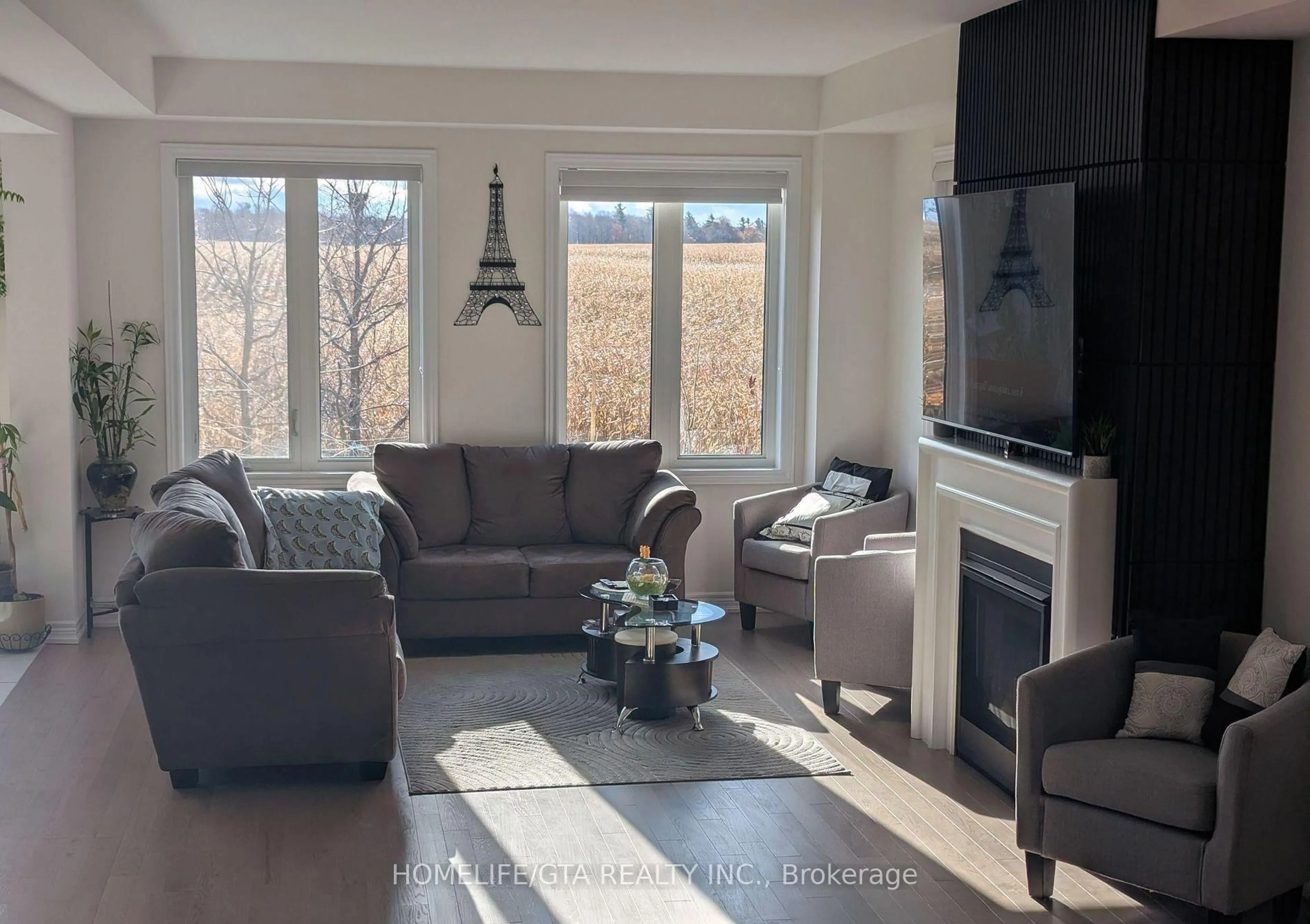 Living room with furniture, unknown for 264 Broadacre Dr, Kitchener Ontario N2R 0S6