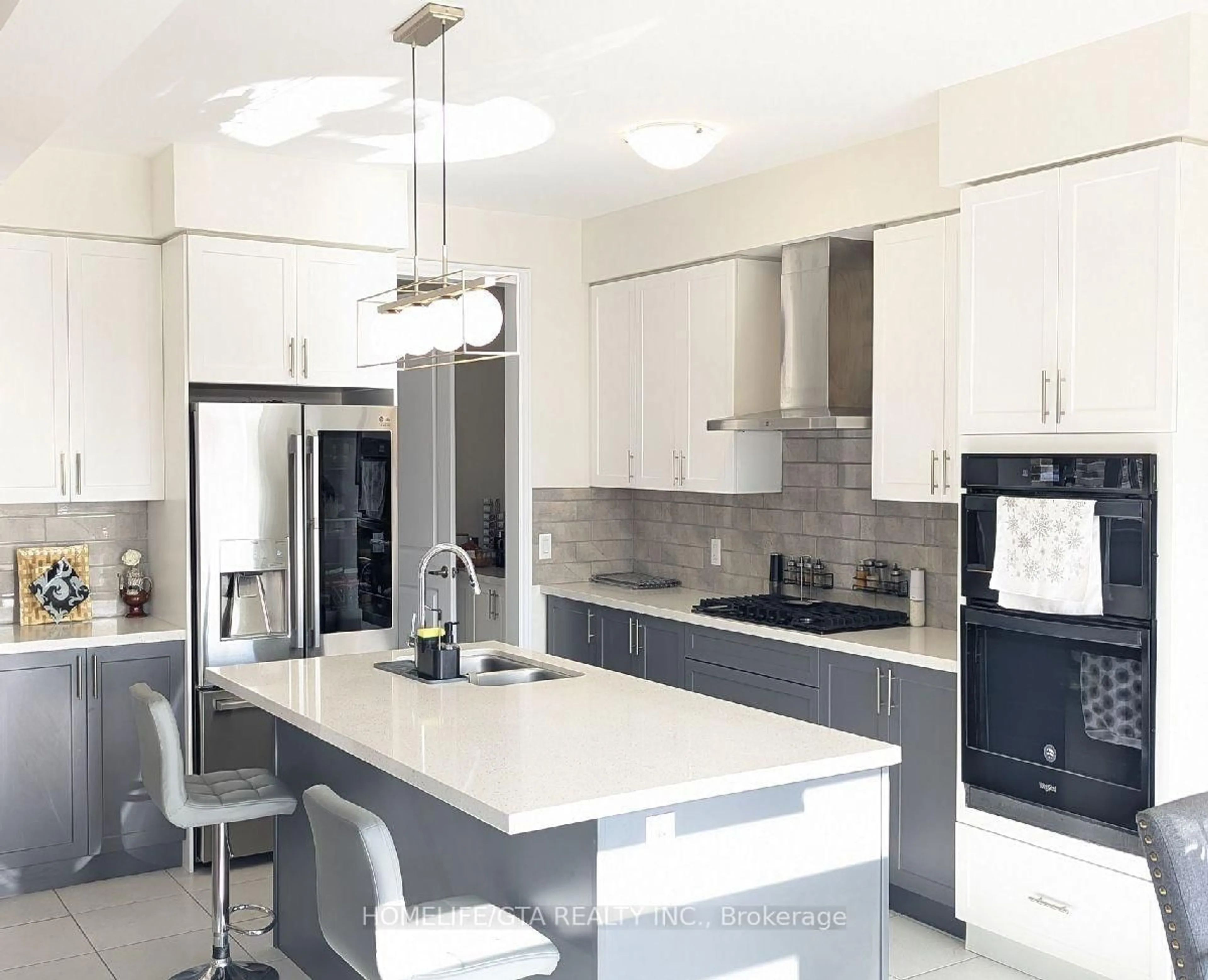 Contemporary kitchen, ceramic/tile floor for 264 Broadacre Dr, Kitchener Ontario N2R 0S6