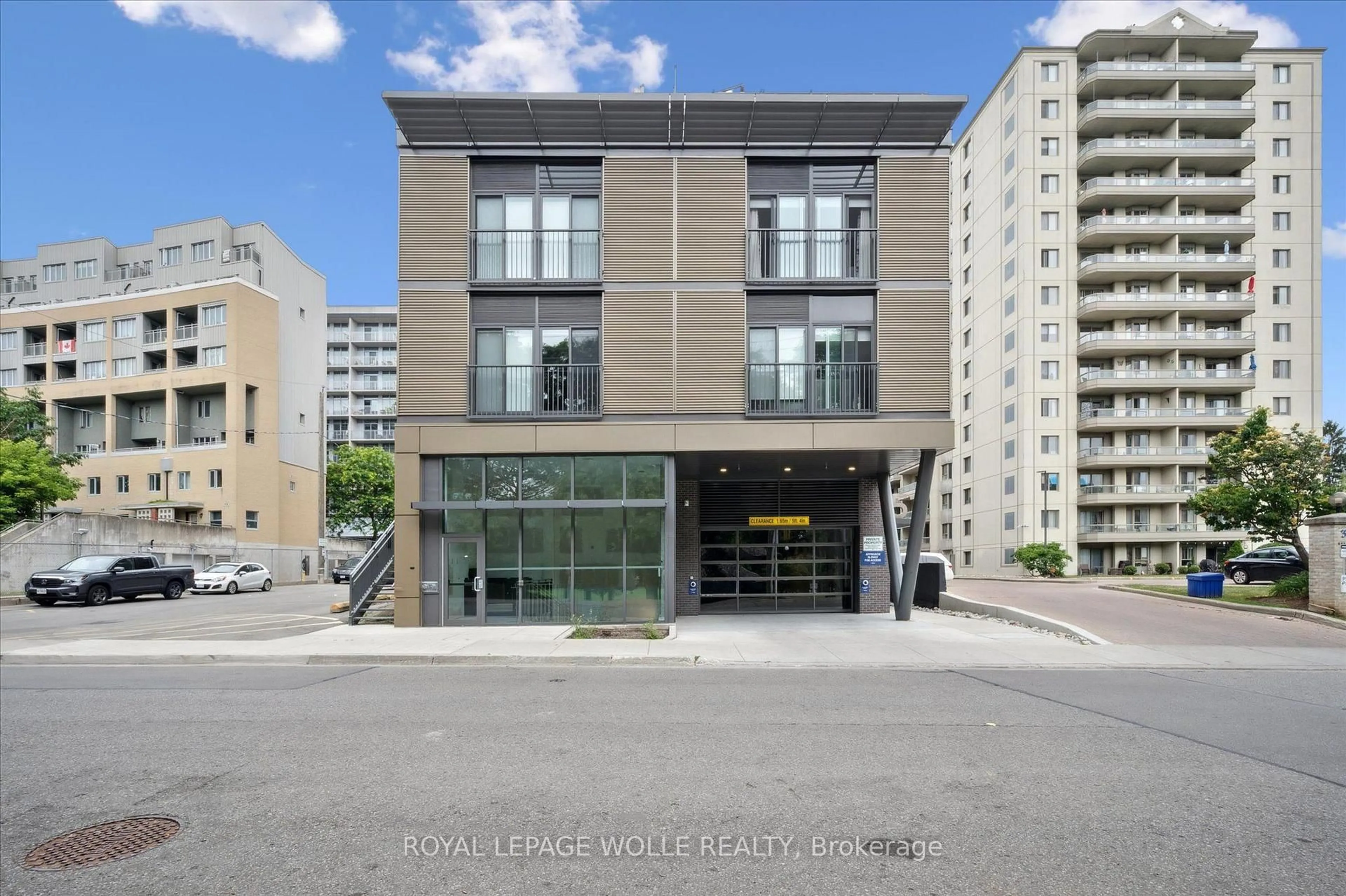 Unknown for 51 David St #206, Kitchener Ontario N2G 0E8