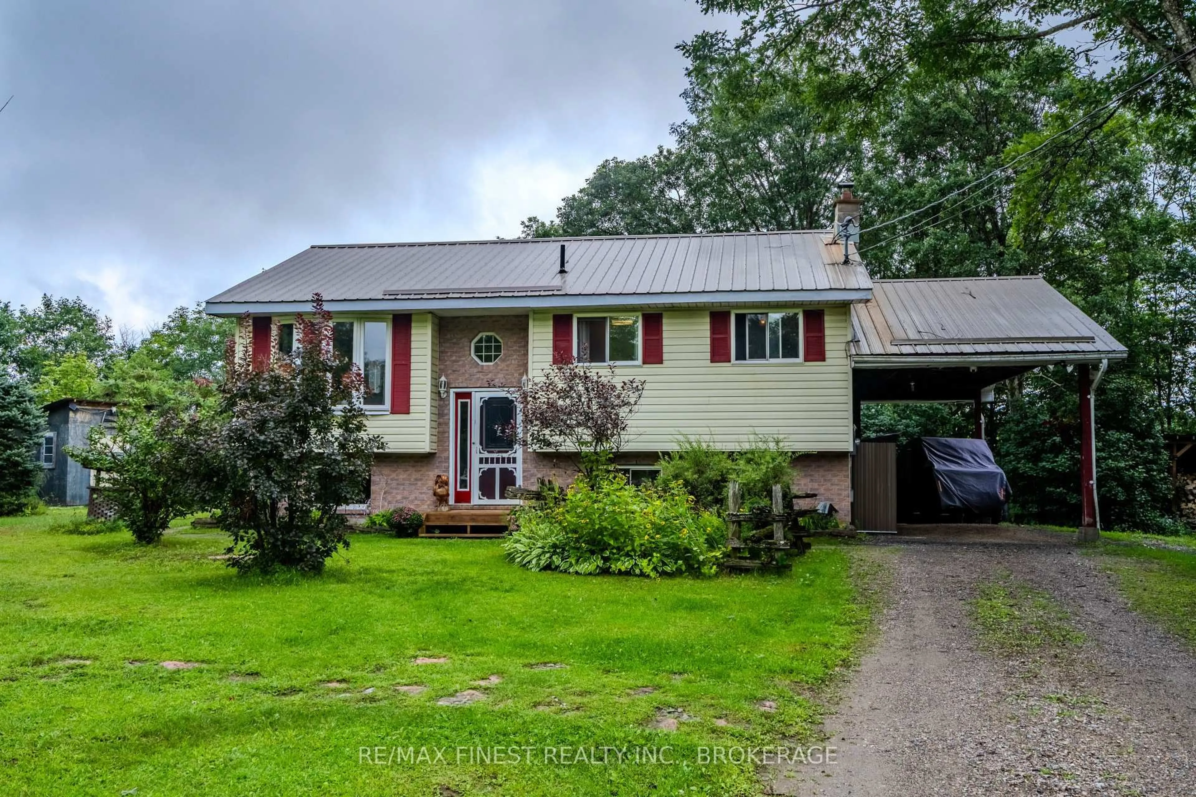 Unknown for 1041 Tryon Rd, Sharbot Lake Ontario K0H 2P0