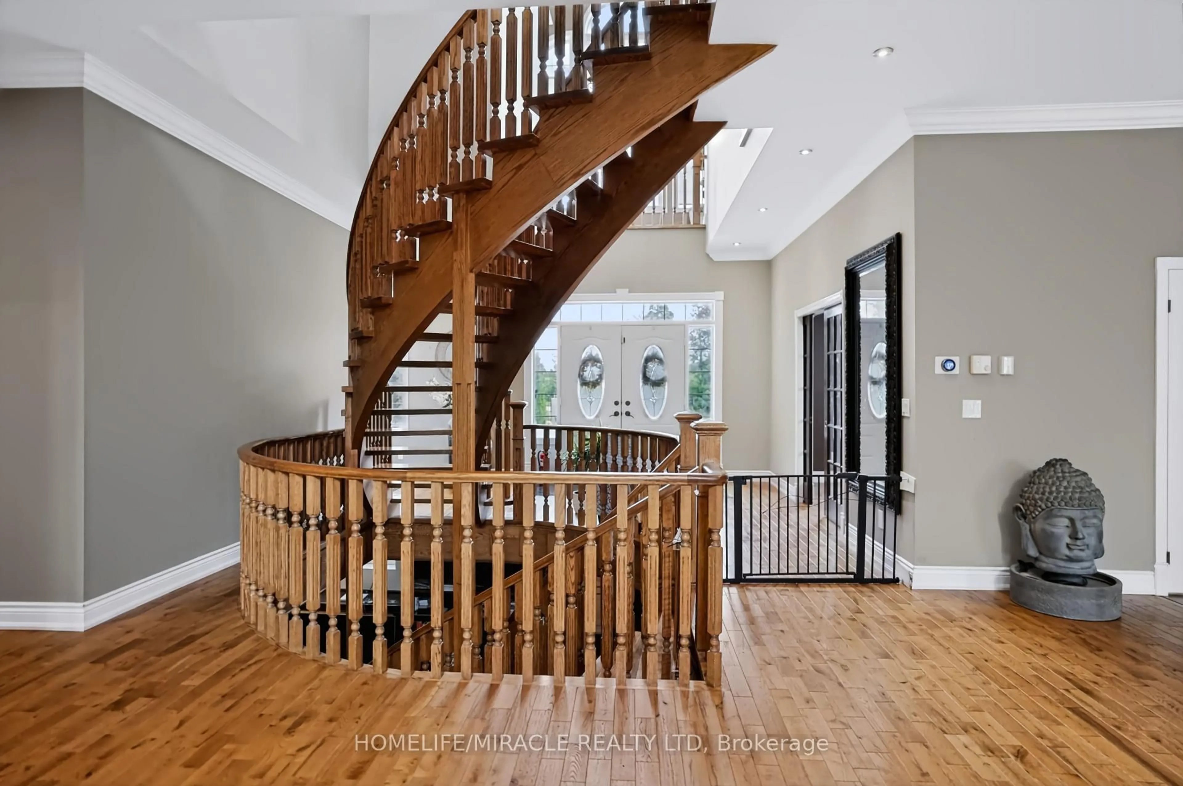 Stairs for 345305 15th Side Rd, Amaranth Ontario L9W 3W2