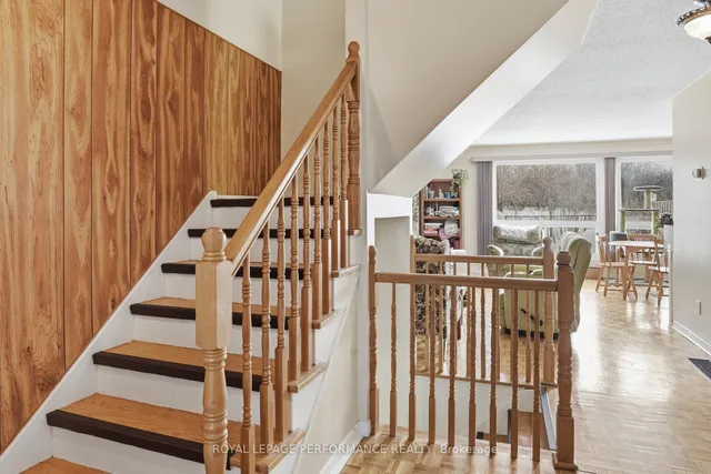 249 Romulus Private #94, Ottawa 4