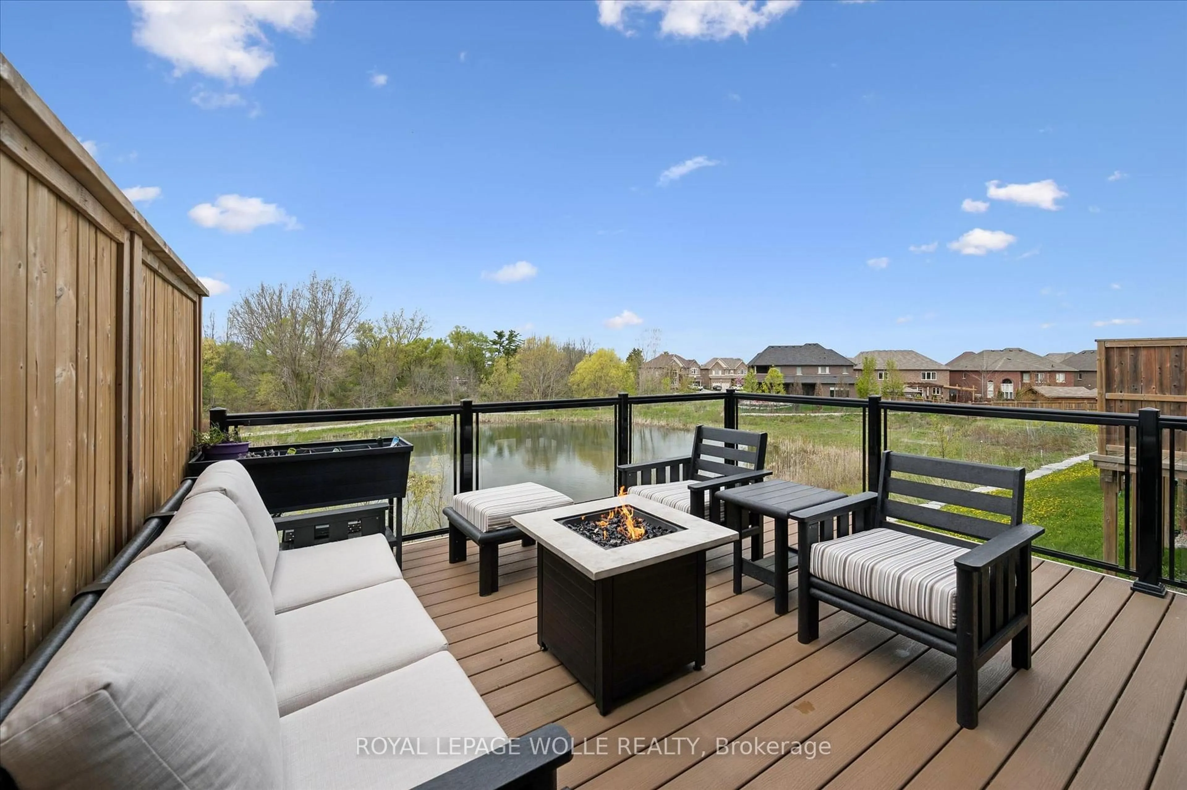 Patio, water/lake/river/ocean view for 873 Robert Ferrie Dr, Kitchener Ontario N2R 0P2