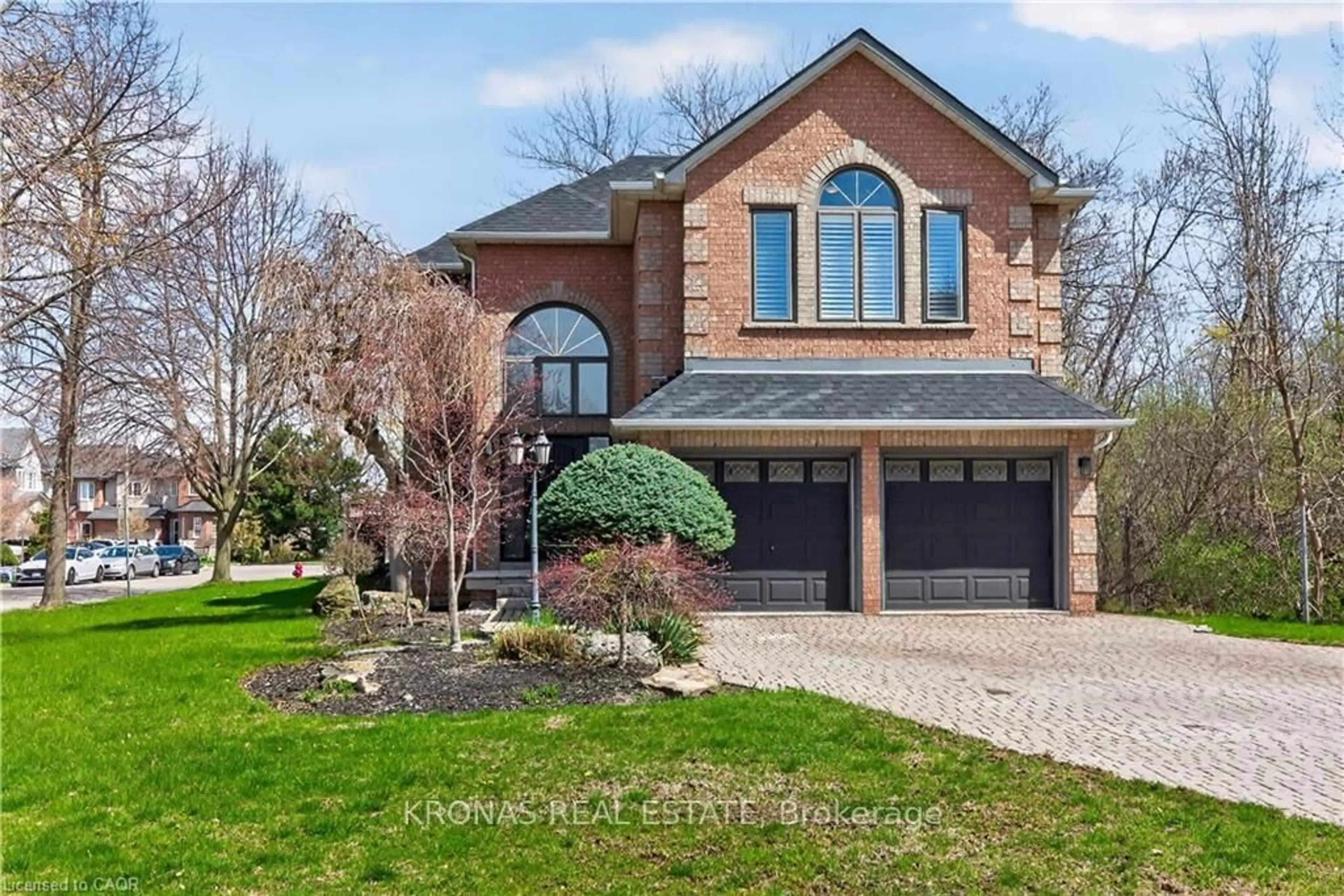 Home with brick exterior material, street for 85 Waterford Cres, Hamilton Ontario L8E 4Z7
