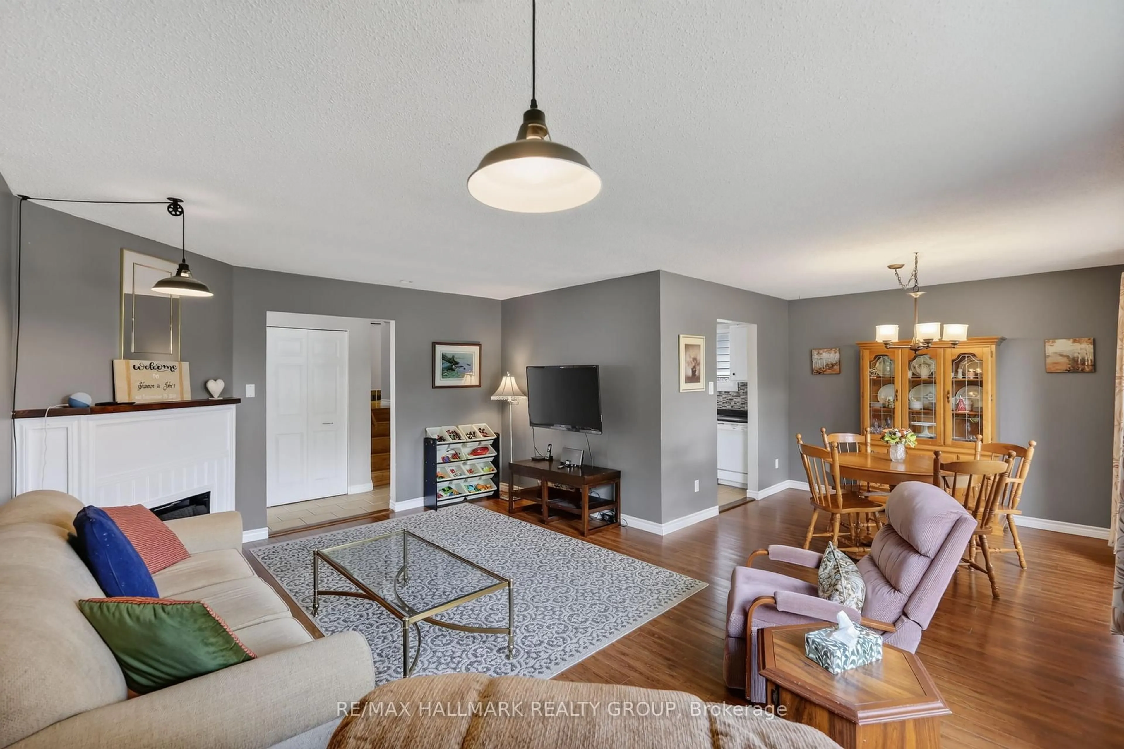 Living room with furniture, unknown for 460 Pattie Dr, Carleton Place Ontario K7C 2G3