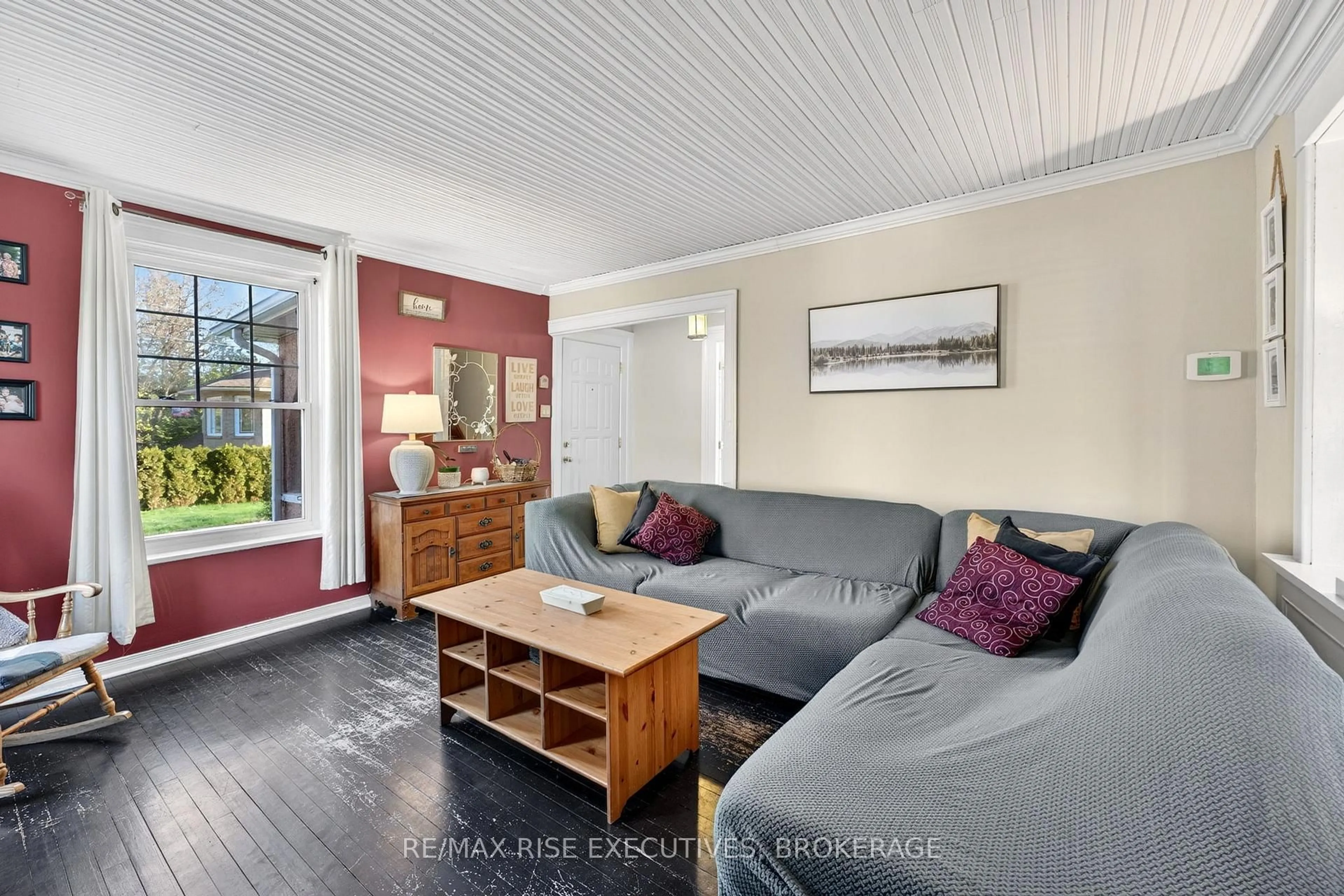 Living room with furniture, unknown for 336 Queen St, Bath Ontario K0H 1G0