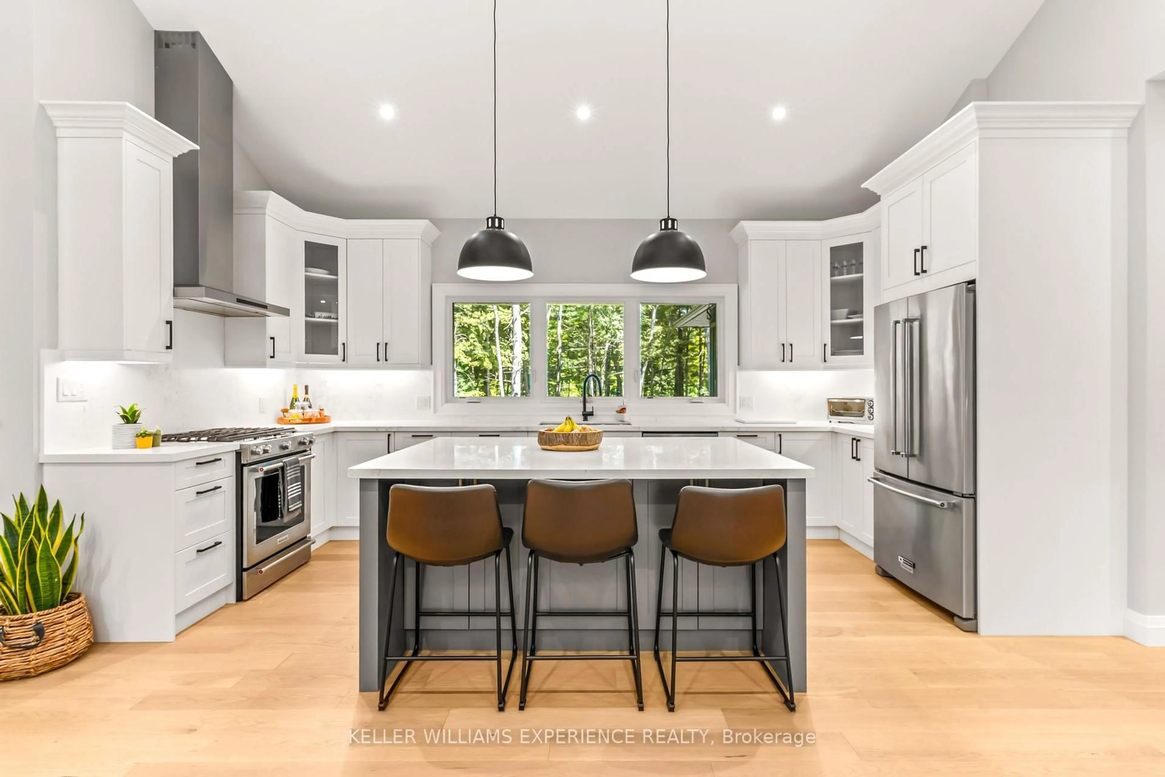 Open concept kitchen, unknown for 1065 Kilworthy Rd, Gravenhurst Ontario P0E 1G0