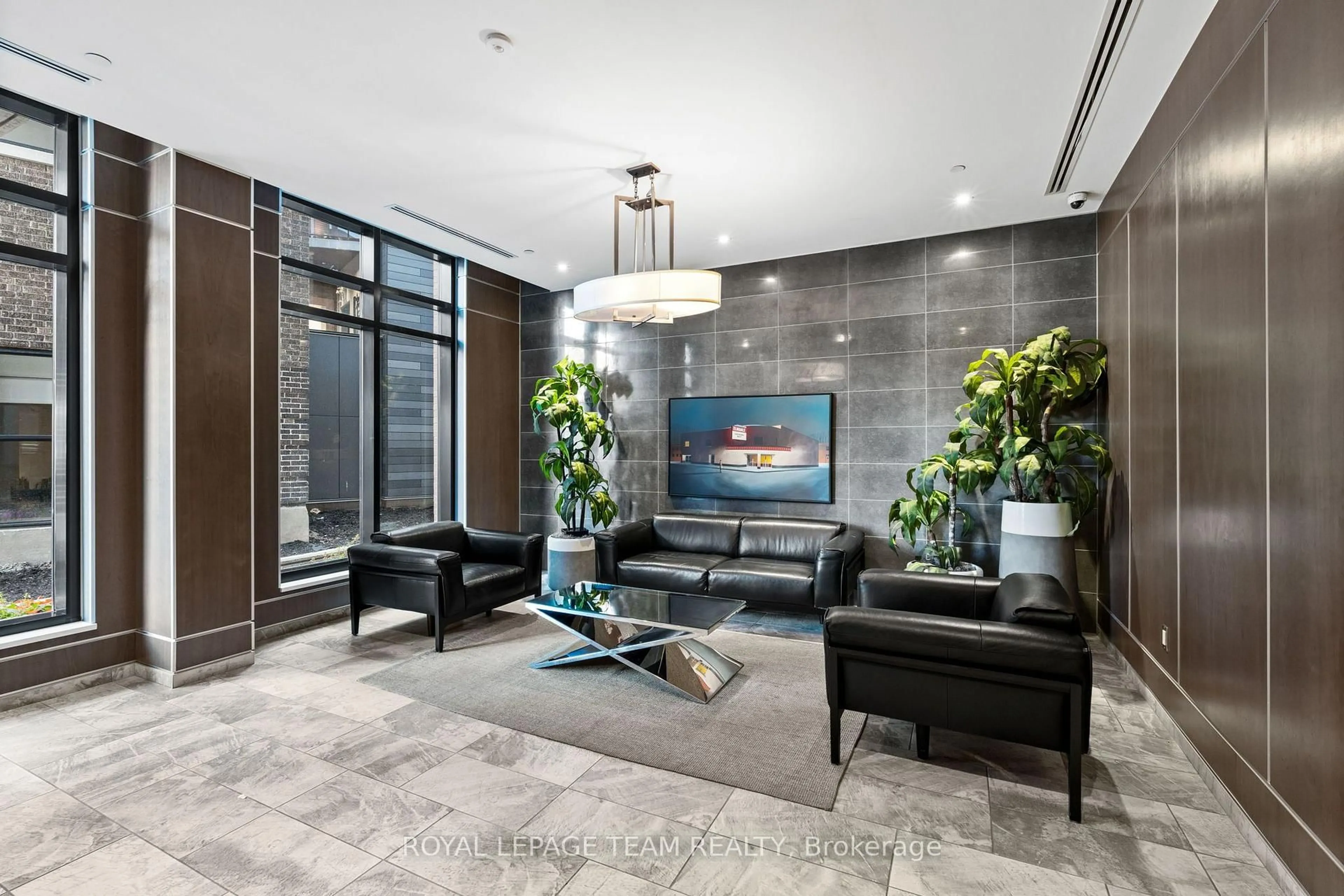 Lobby for 10 Rosemount Ave #304, Ottawa Ontario K1Y 2Z3