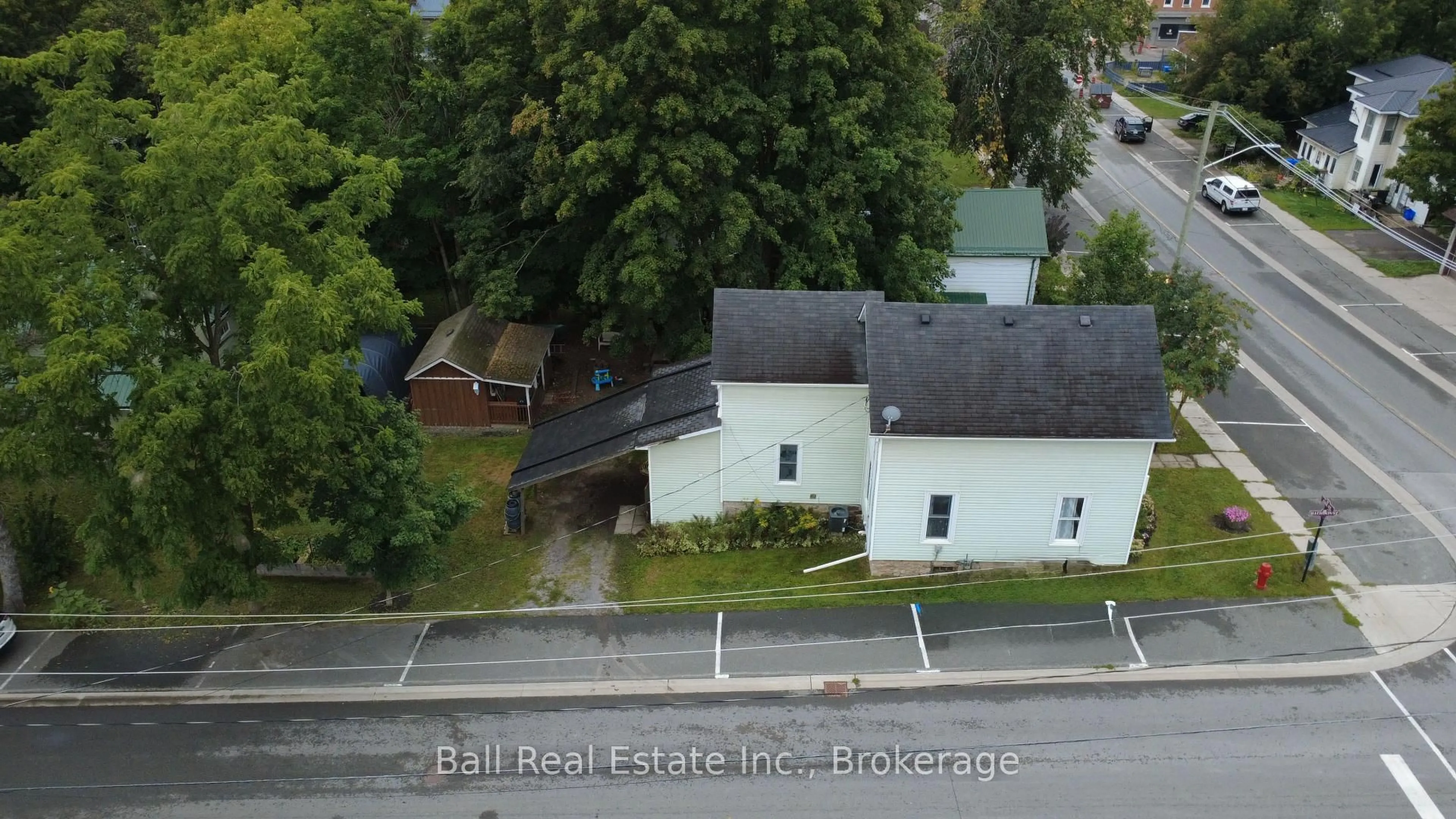 A pic from outside/outdoor area/front of a property/back of a property/a pic from drone, building for 22 Oak St, Havelock-Belmont-Methuen Ontario K0L 1Z0