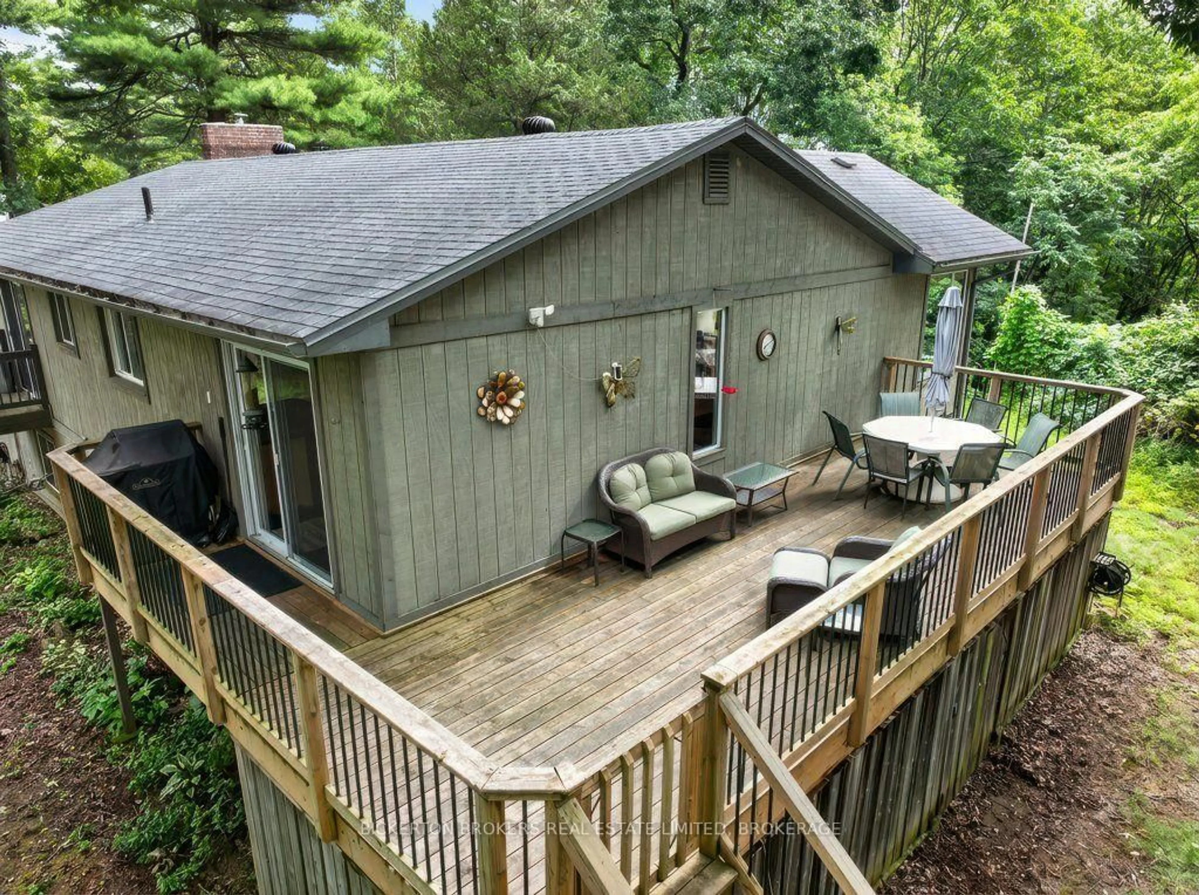 Patio, unknown for 237 Old River Rd, Leeds and the Thousand Islands Ontario K0E 1R0