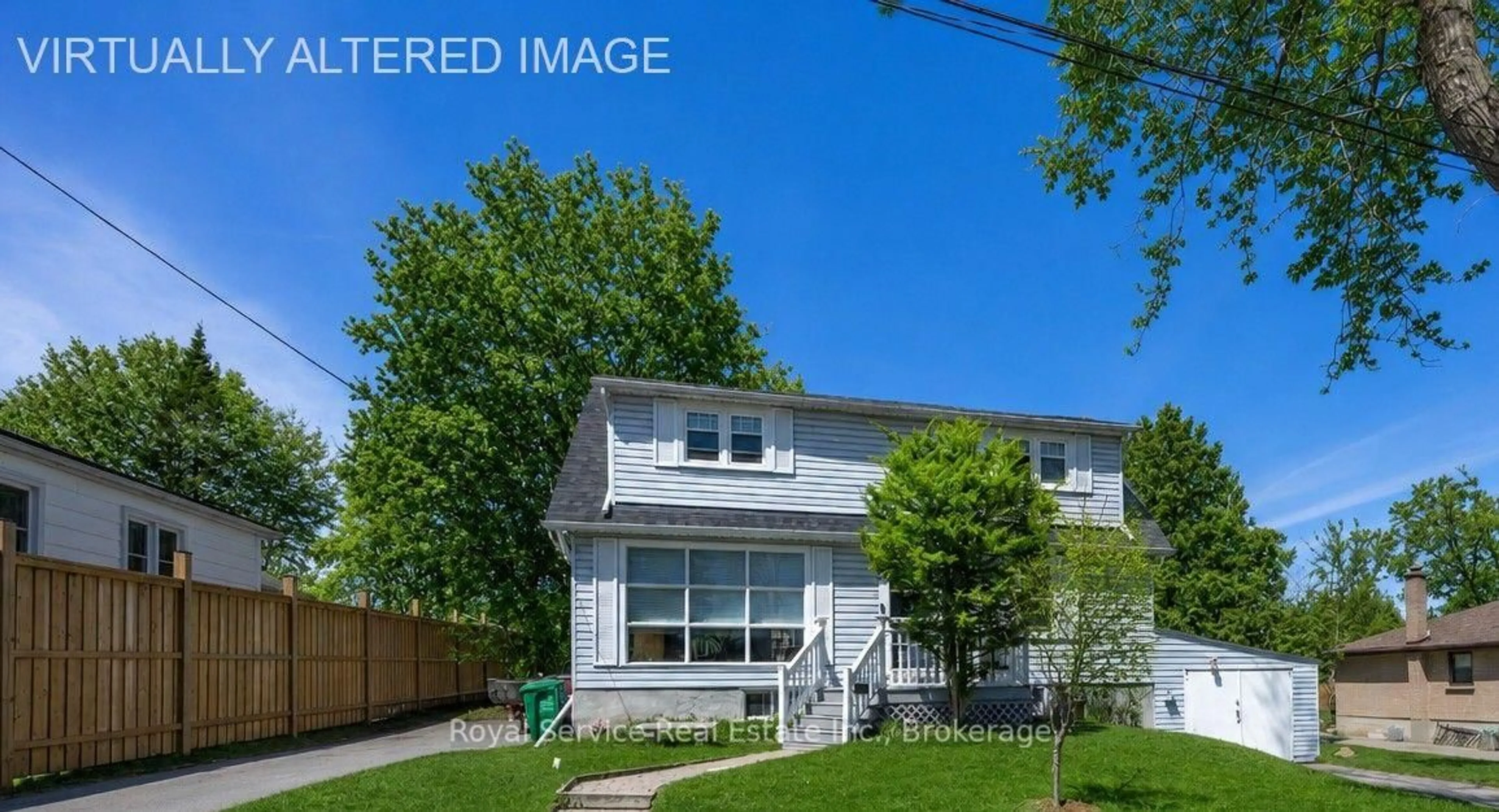 A pic from outside/outdoor area/front of a property/back of a property/a pic from drone, street for 210 Shelbourne St, Peterborough Ontario K9H 5K4