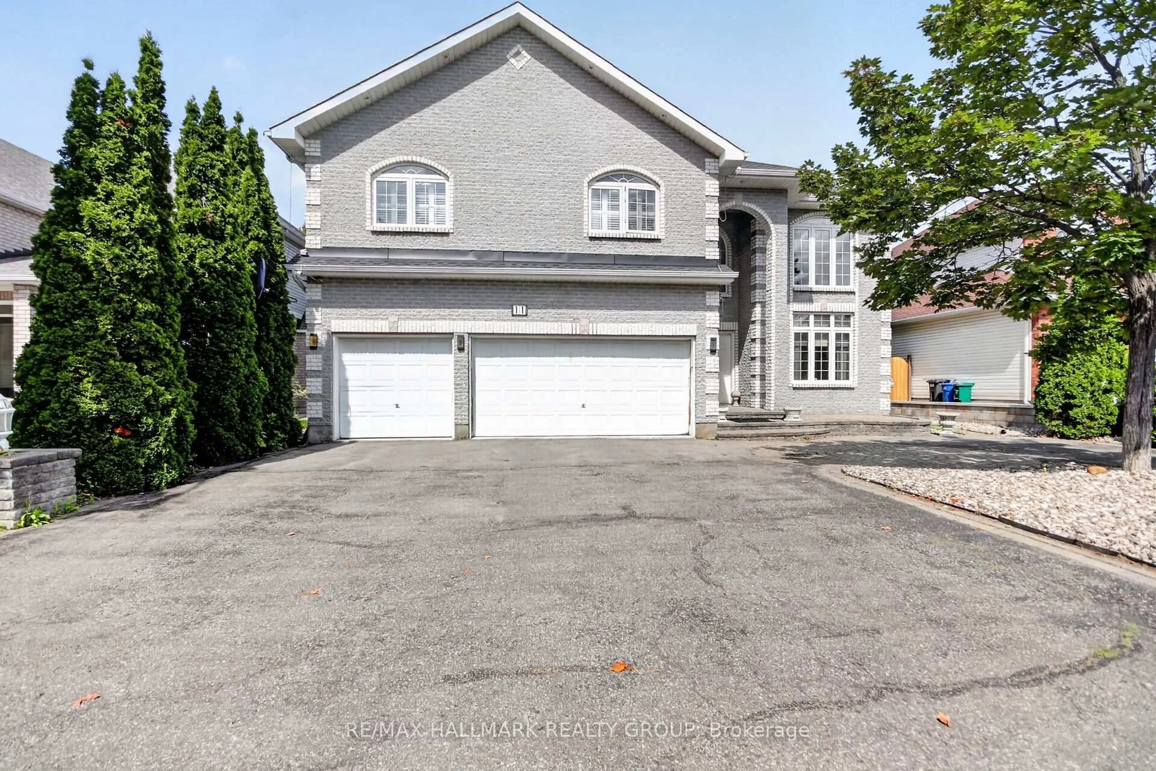Unknown for 11 Taj Crt, Ottawa Ontario K1G 5K6