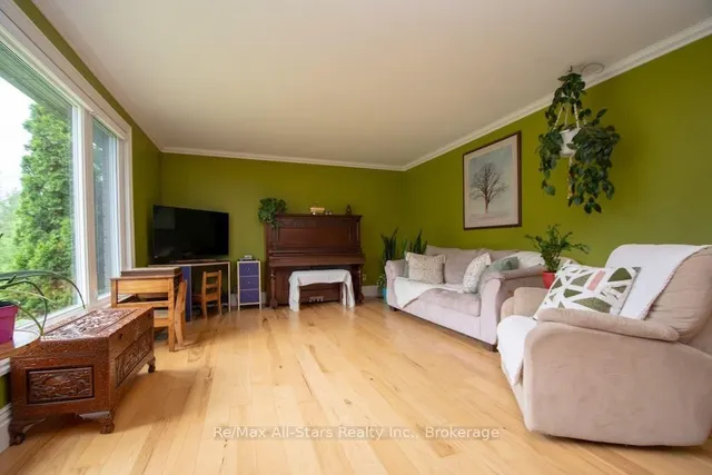 1571 Elm Tree Rd, Kawartha Lakes 4