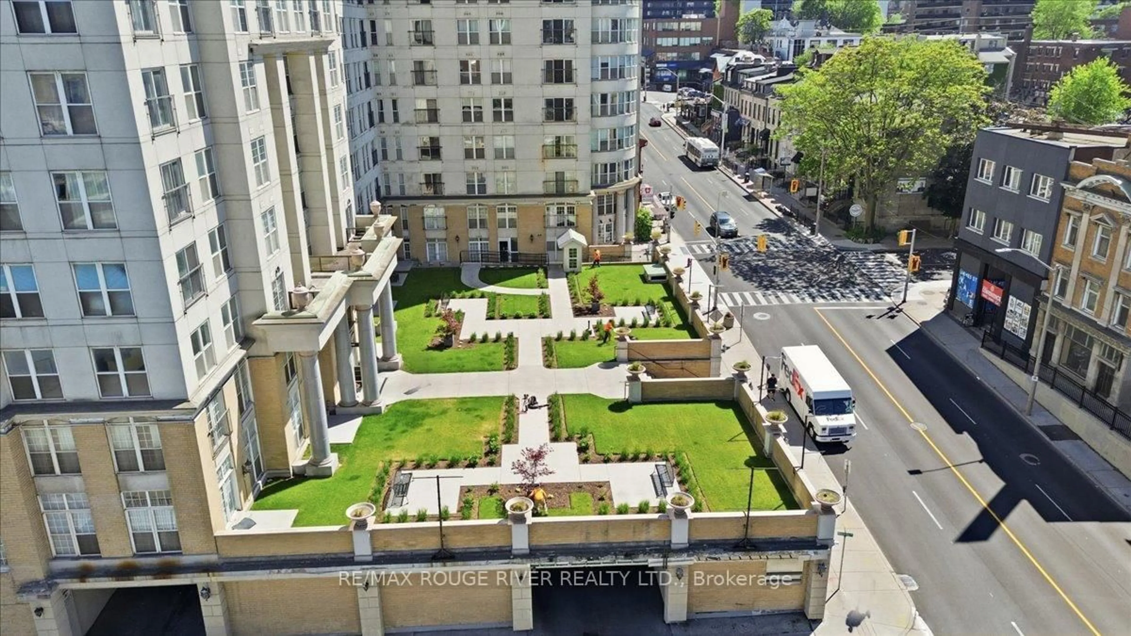 A pic from outside/outdoor area/front of a property/back of a property/a pic from drone, city buildings view from balcony for 135 James St #1401, Hamilton Ontario L8P 2Z6