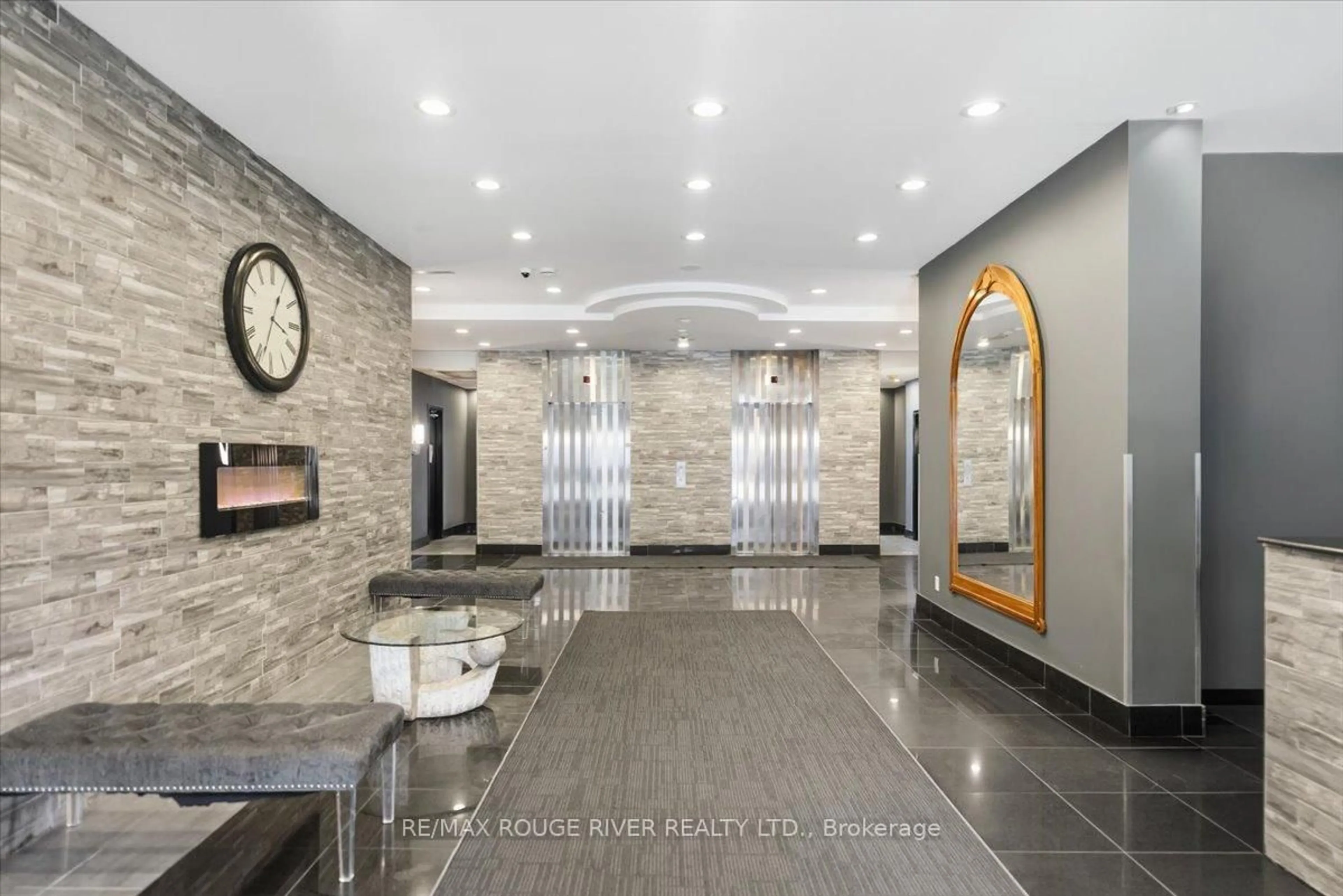 Lobby for 135 James St #1401, Hamilton Ontario L8P 2Z6