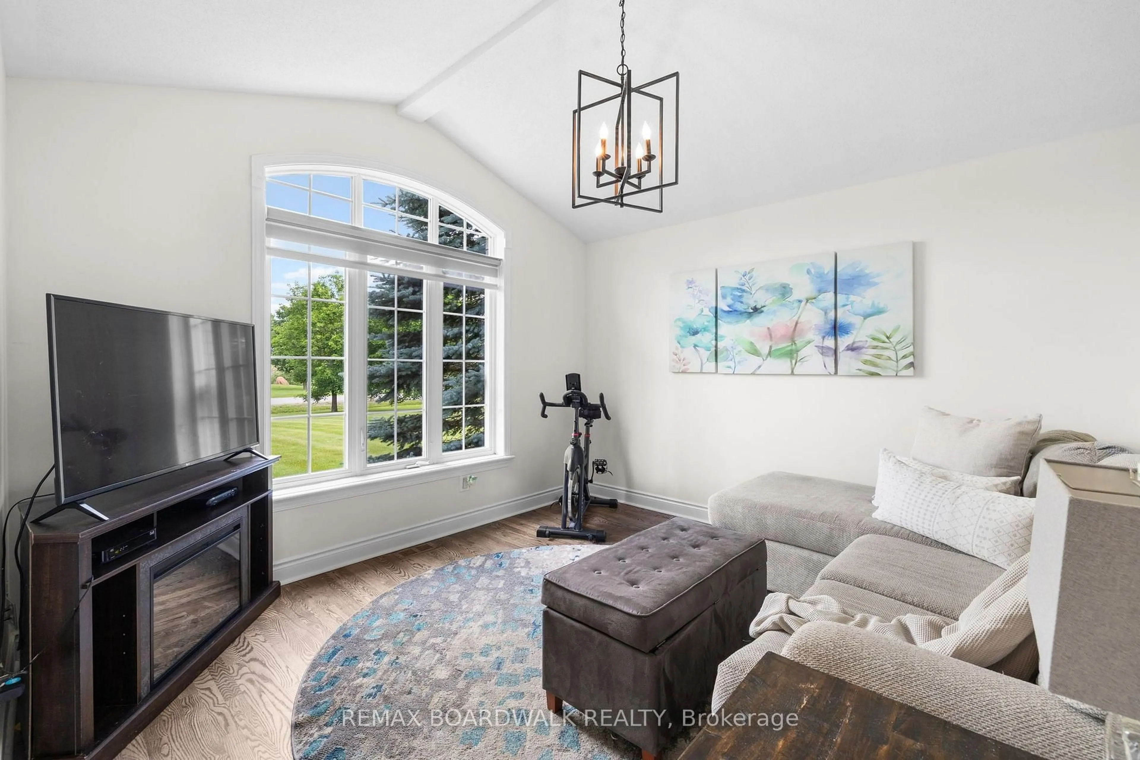 Living room with furniture, unknown for 154 Catherine Ave, Carleton Place Ontario K7C 4L5