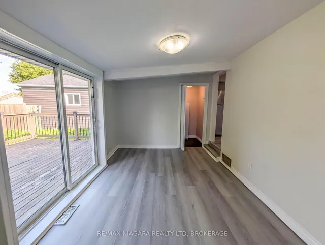 24 Churchill St, St. Catharines 5