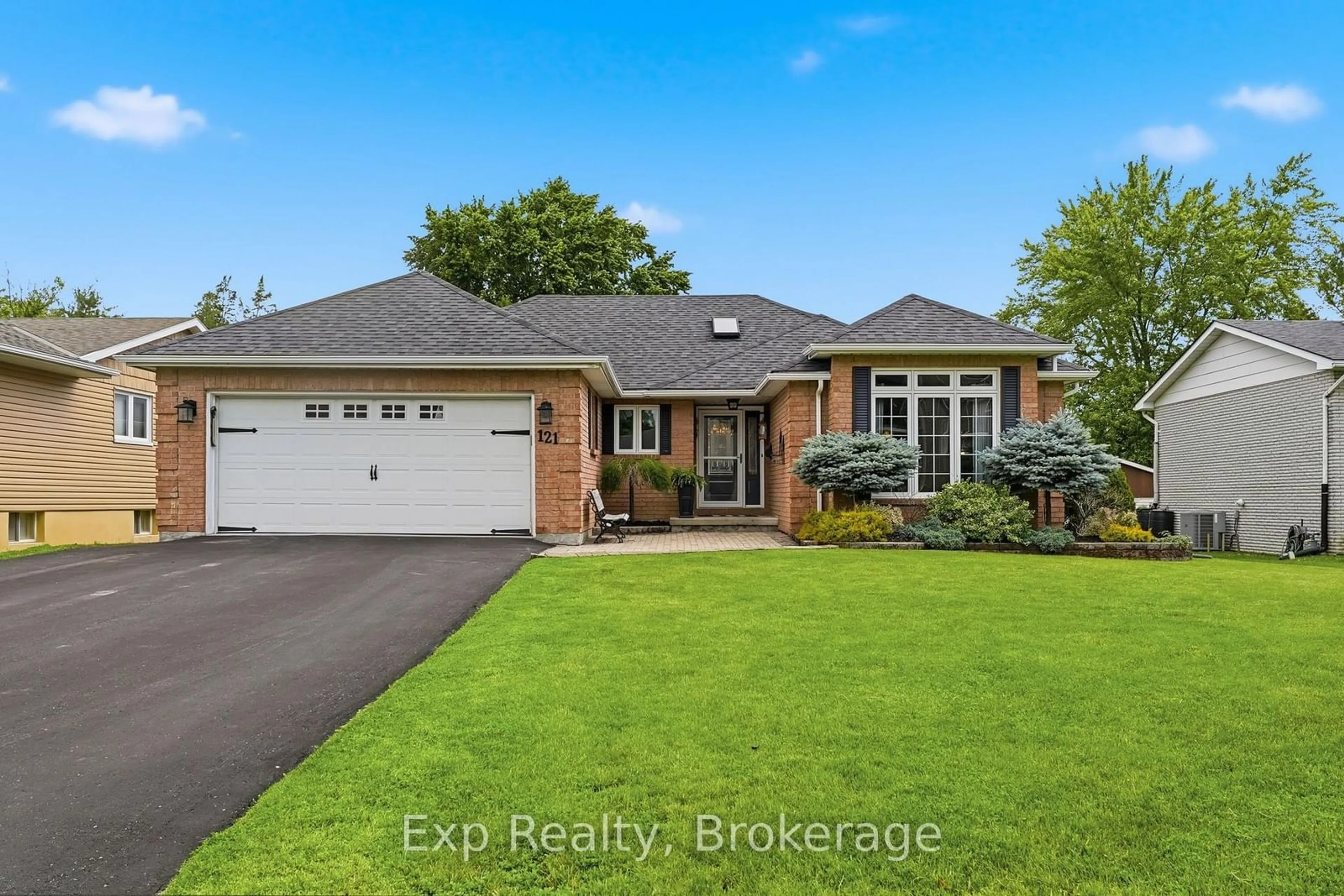 Home with brick exterior material, street for 121 Simcoe St, Greater Napanee Ontario K7R 2X5