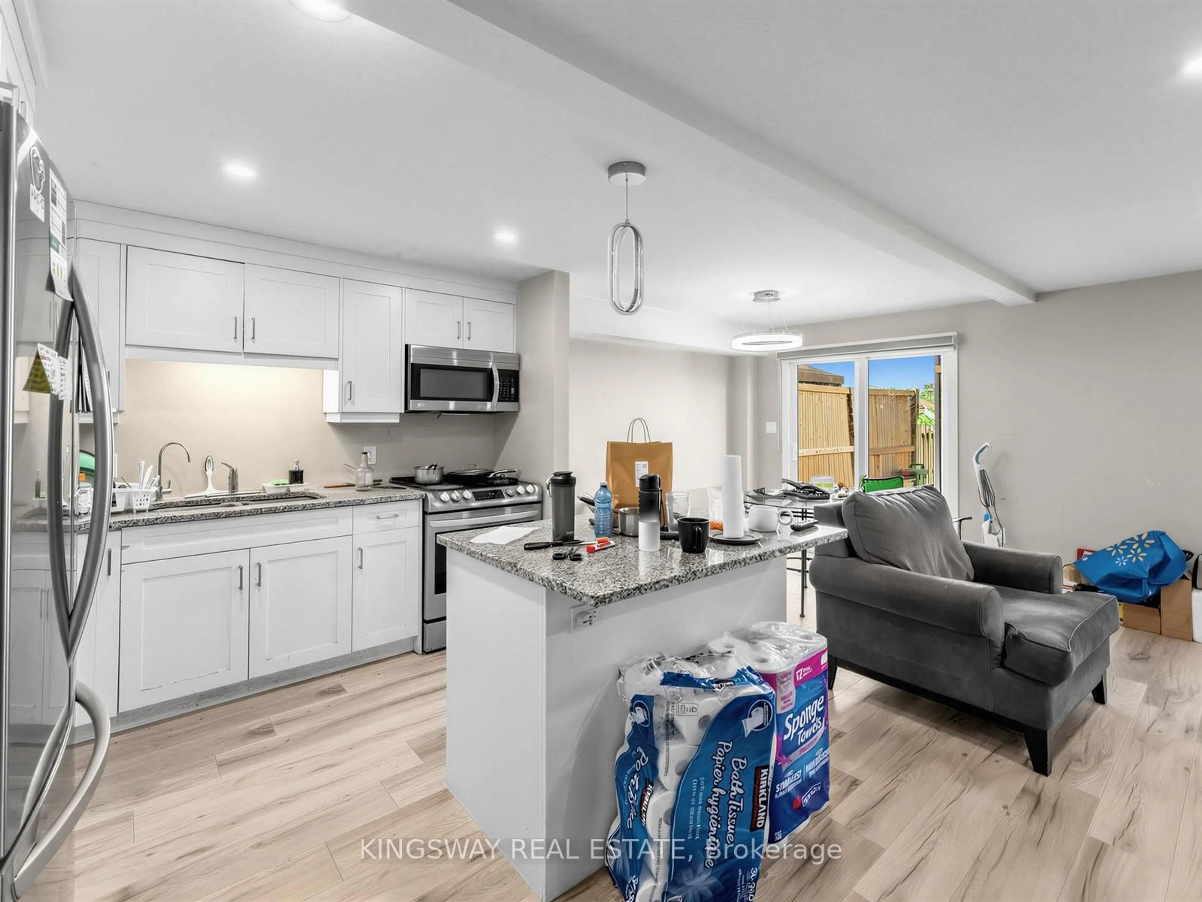 Open concept kitchen, ceramic/tile floor for 1 Highbrook St, Kitchener Ontario N2E 3N9