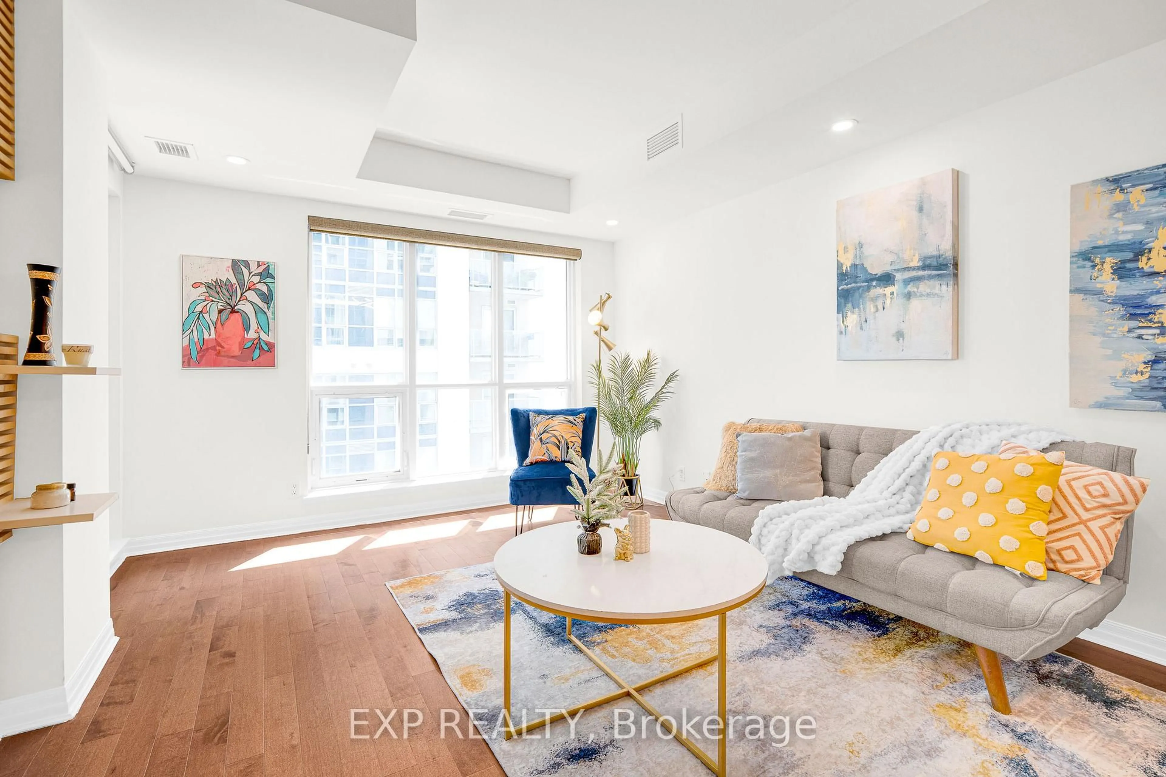 Living room with furniture, unknown for 242 Rideau St #1906, Ottawa Ontario K1N 0B7