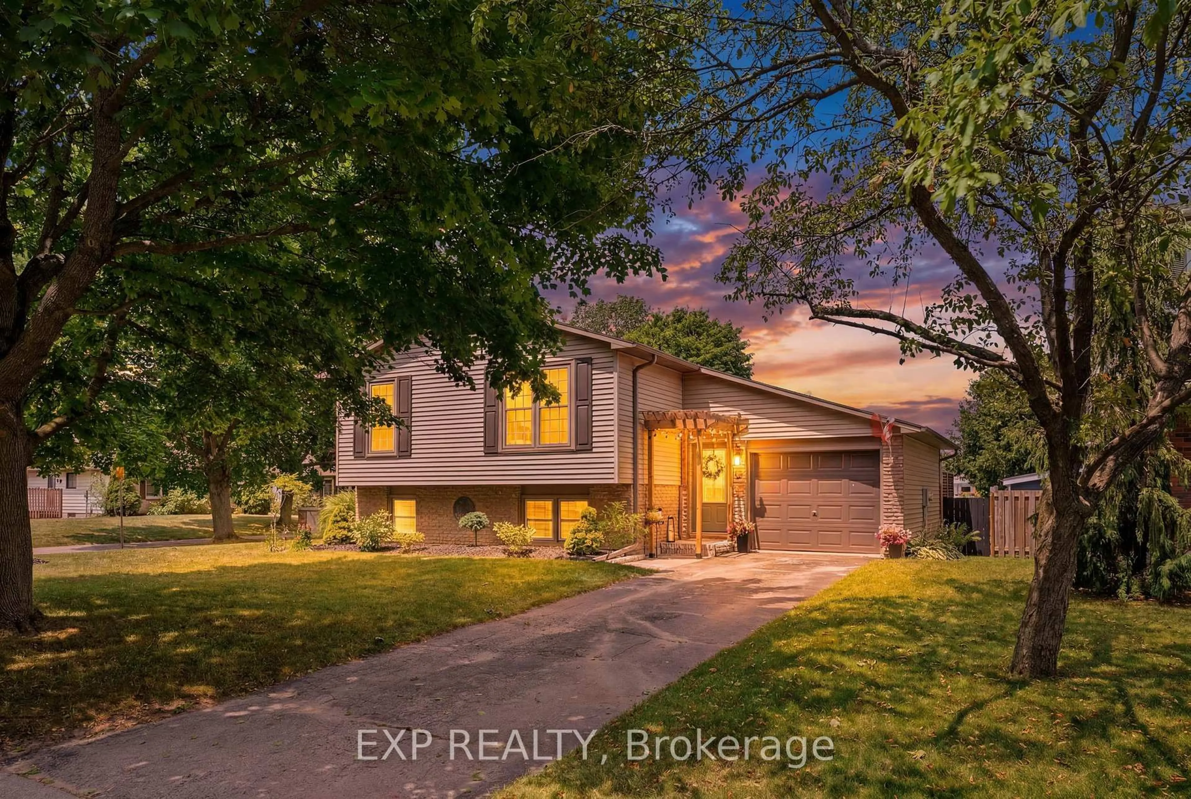 Unknown for 72 Crestlynn Cres, Norfolk Ontario N3Y 4X3