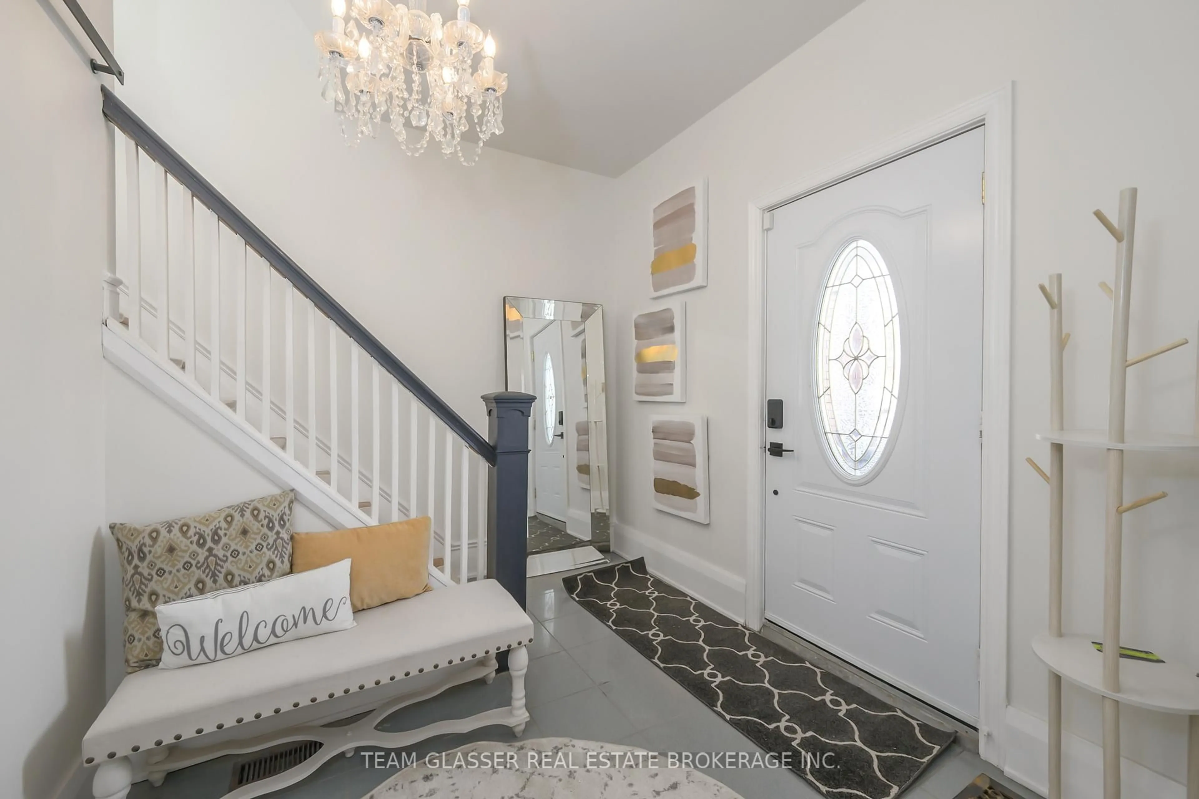 Indoor entryway for 63 Euclid Ave, London South Ontario N6C 3G8