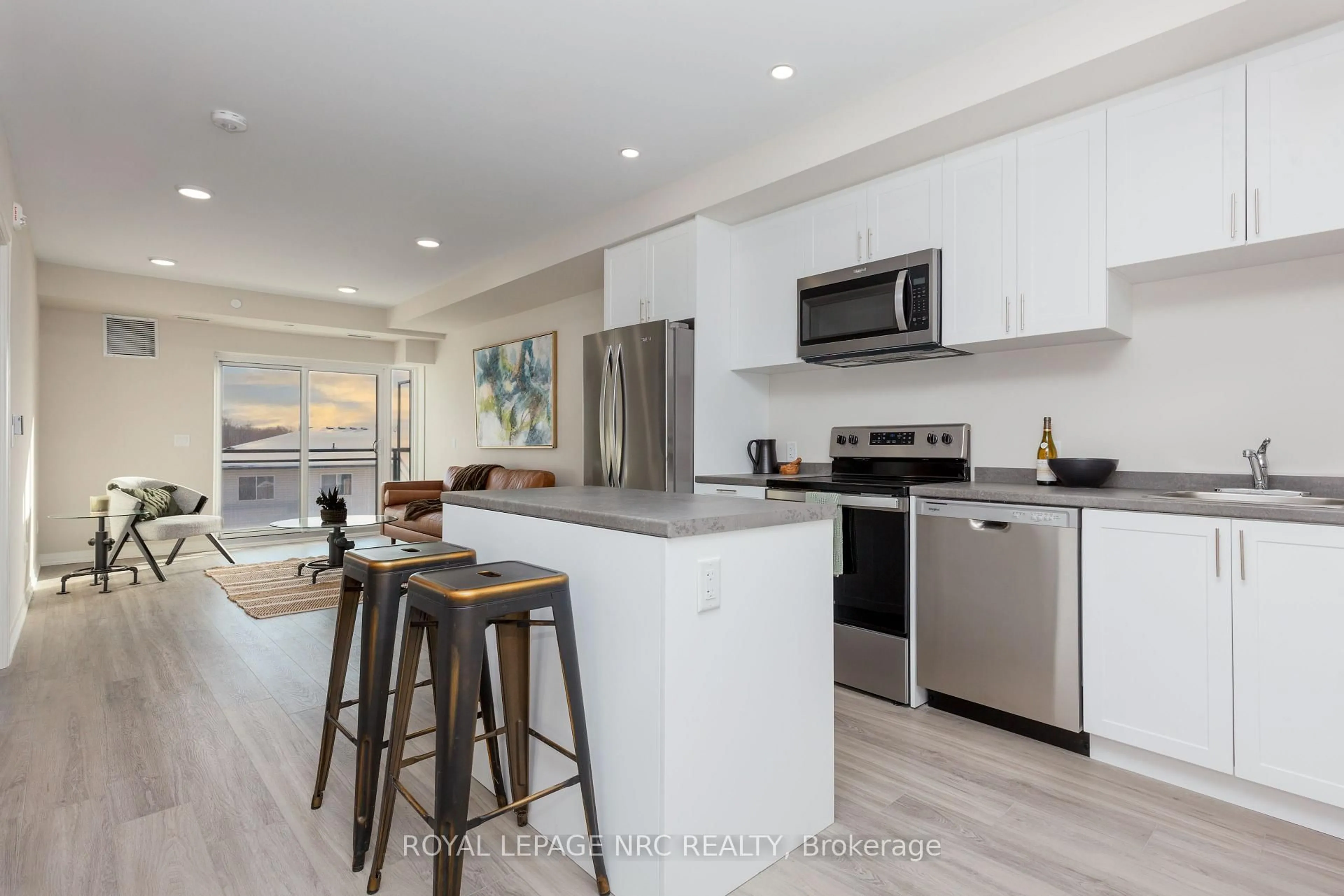 Open concept kitchen, unknown for 50 HERRICK Ave #UP46, St. Catharines Ontario L2P 2T9