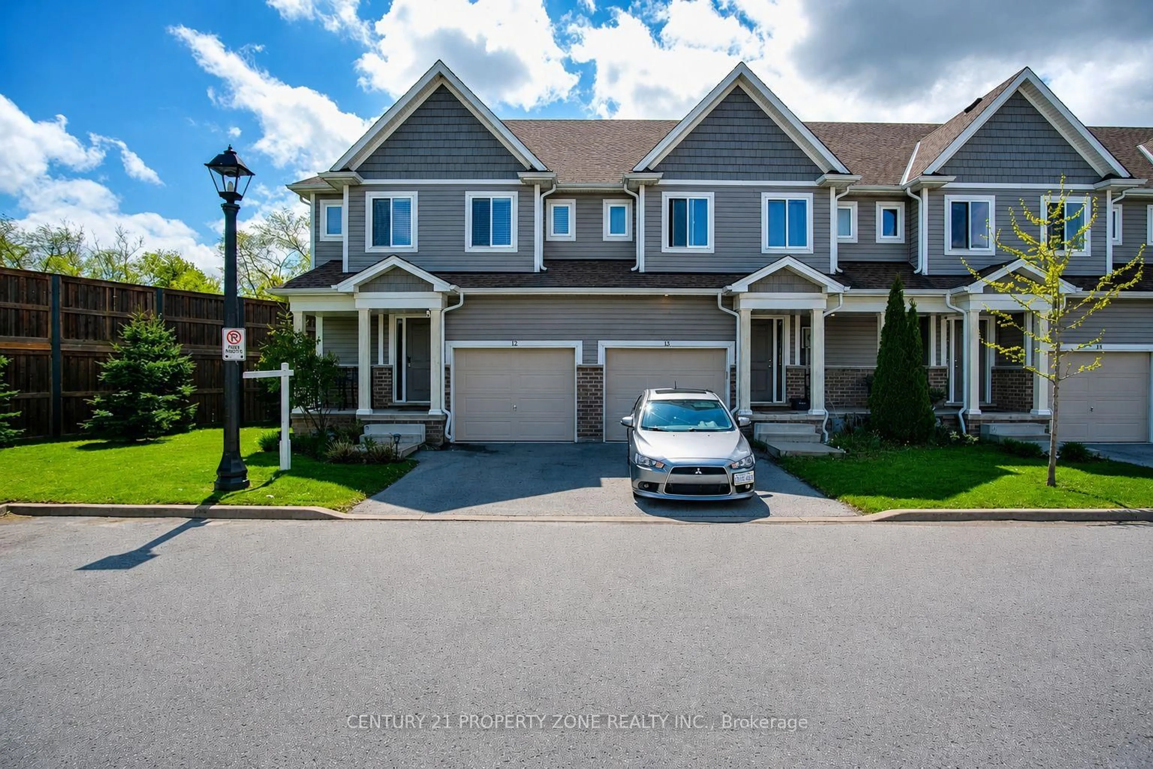 A pic from outside/outdoor area/front of a property/back of a property/a pic from drone, street for 60 Canterbury Dr #12, St. Catharines Ontario L2P 0E7