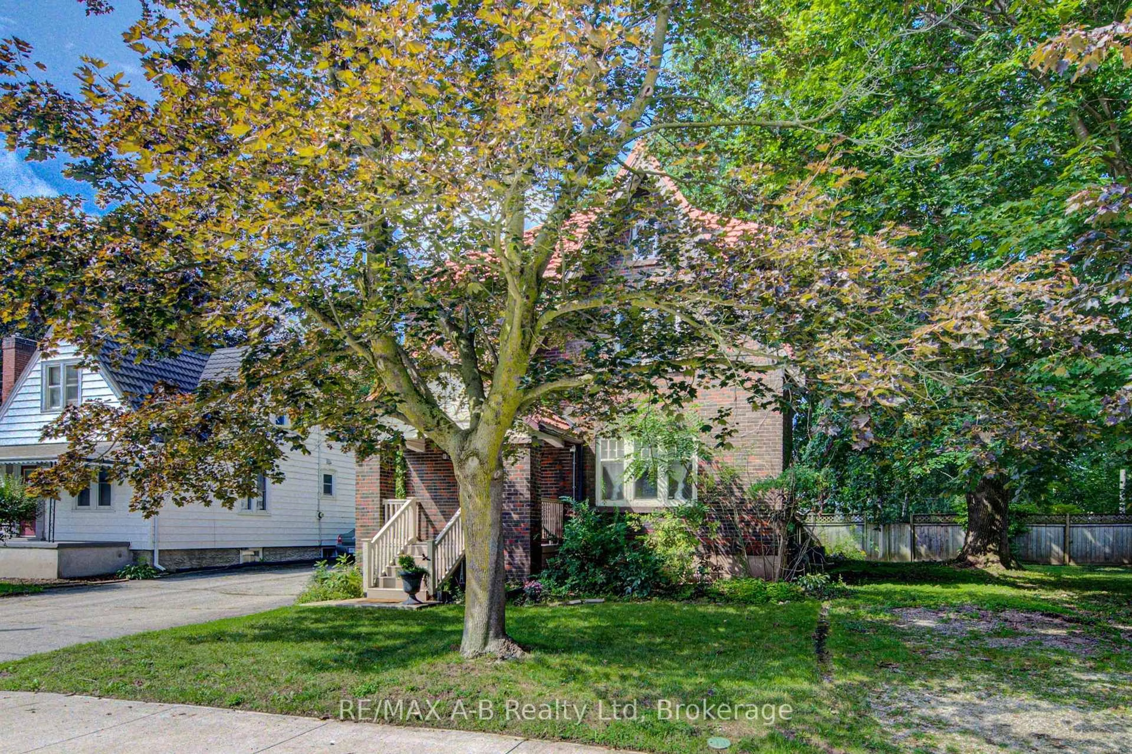 Home with brick exterior material, street for 31 John St, East Zorra-Tavistock Ontario N0B 2R0