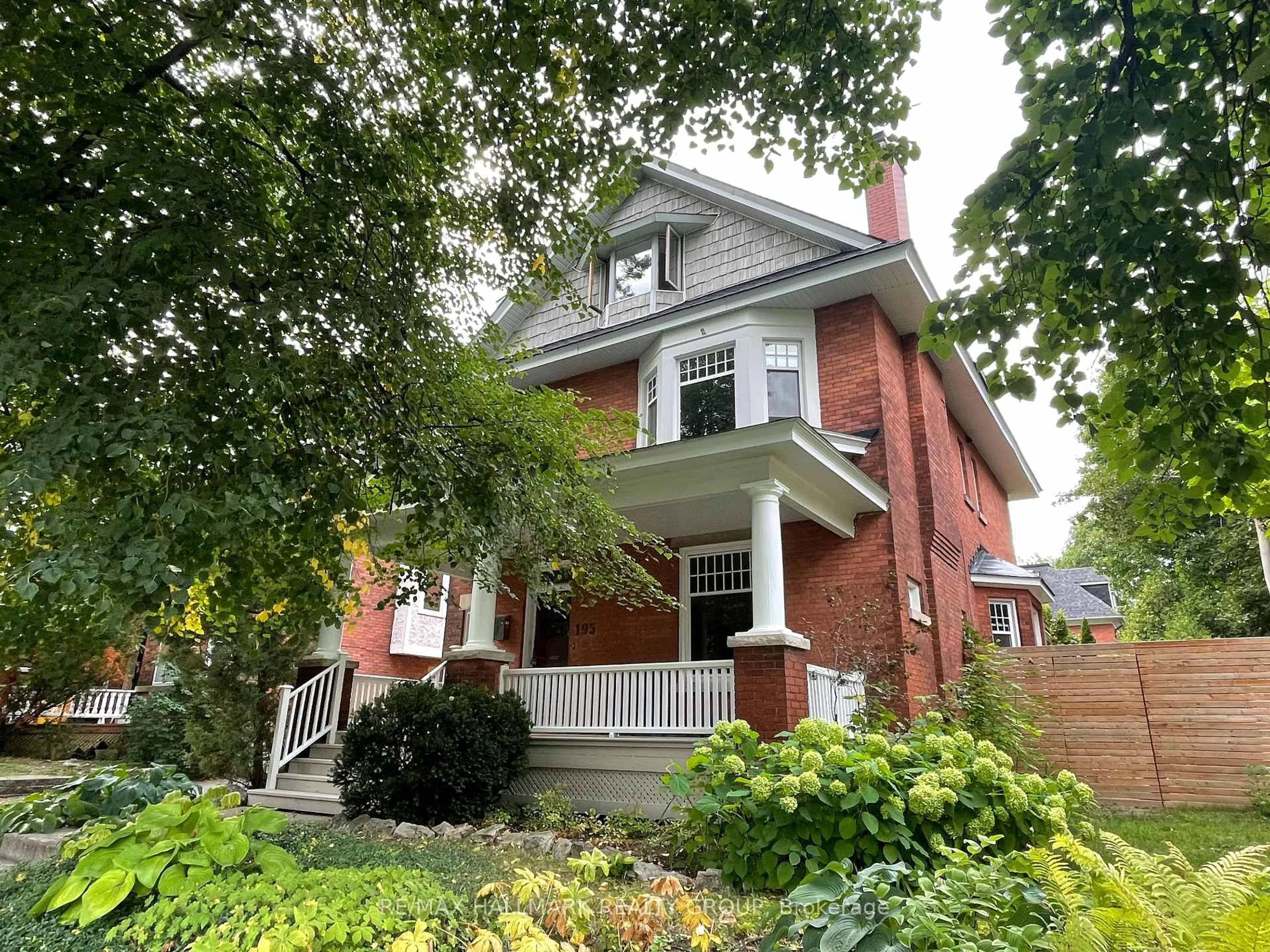 Home with brick exterior material, street for 195 Glebe Ave, Ottawa Ontario K1S 2C6