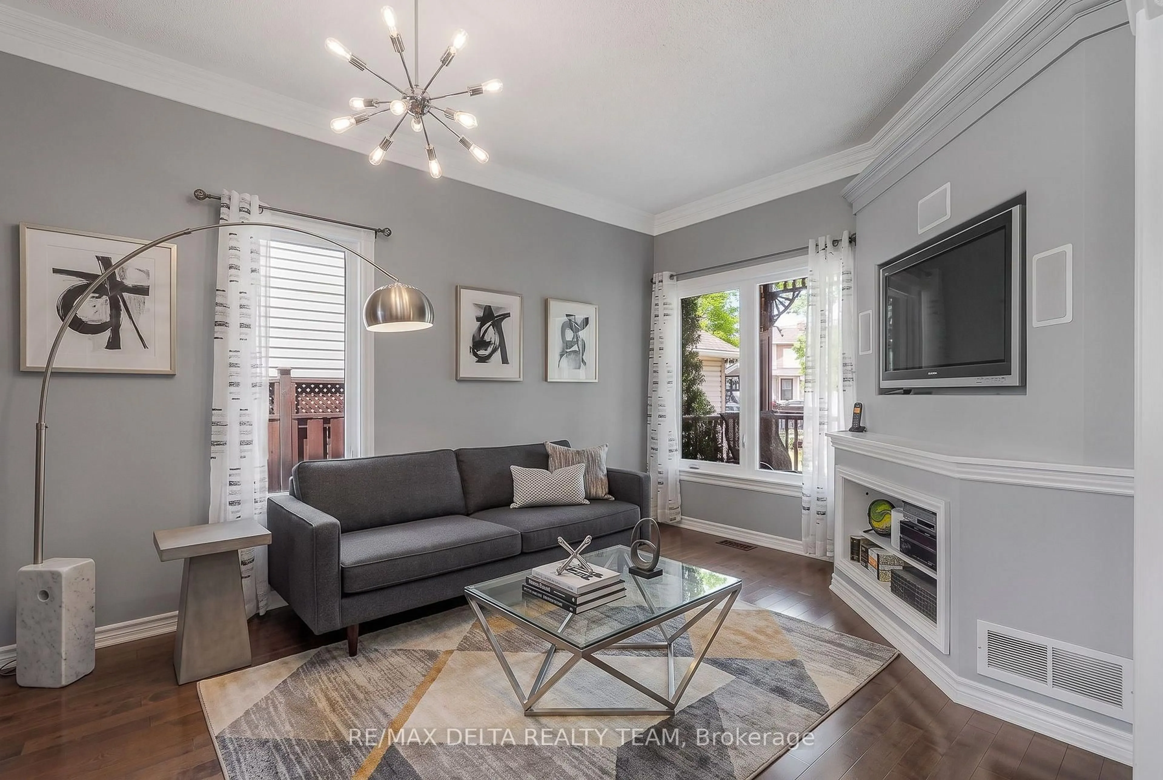 Living room with furniture, unknown for 2040 Sunland Dr, Orleans Ontario K4A 3K8