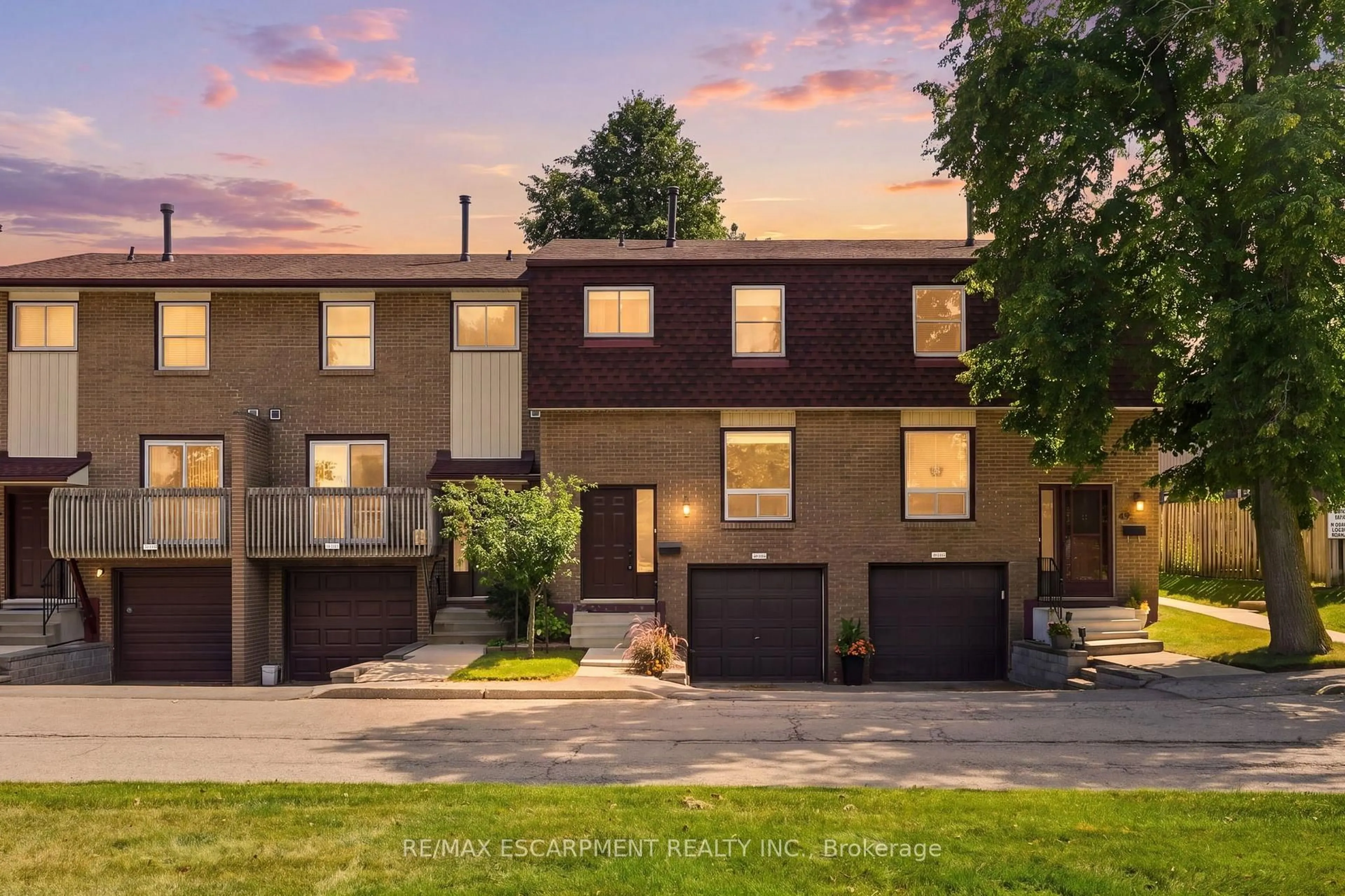Home with brick exterior material, street for 1115 Paramount Dr #50, Hamilton Ontario L8J 1P6