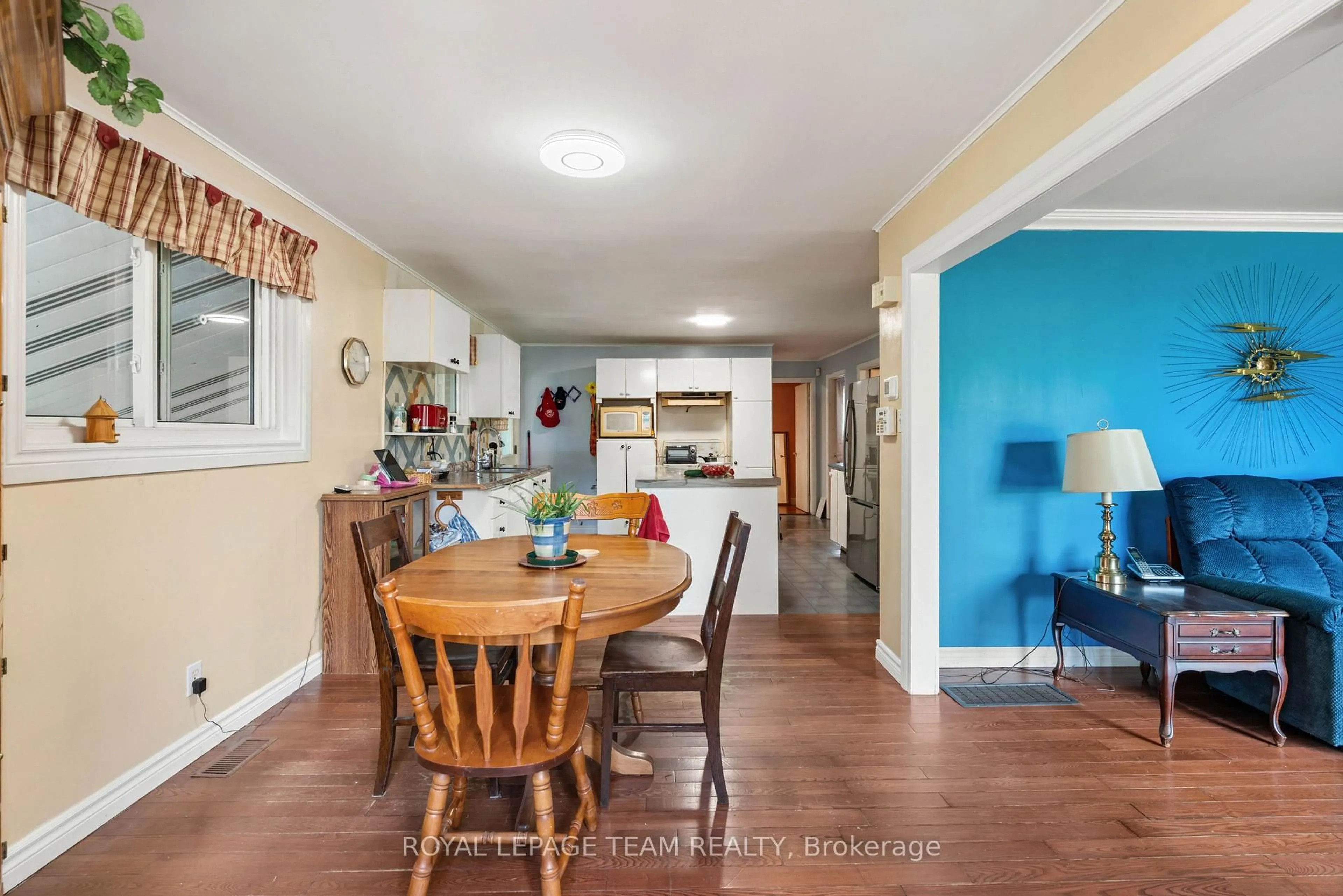 Dining room, wood/laminate floor for 484 Annable Rd, North Dundas Ontario K0C 2K0