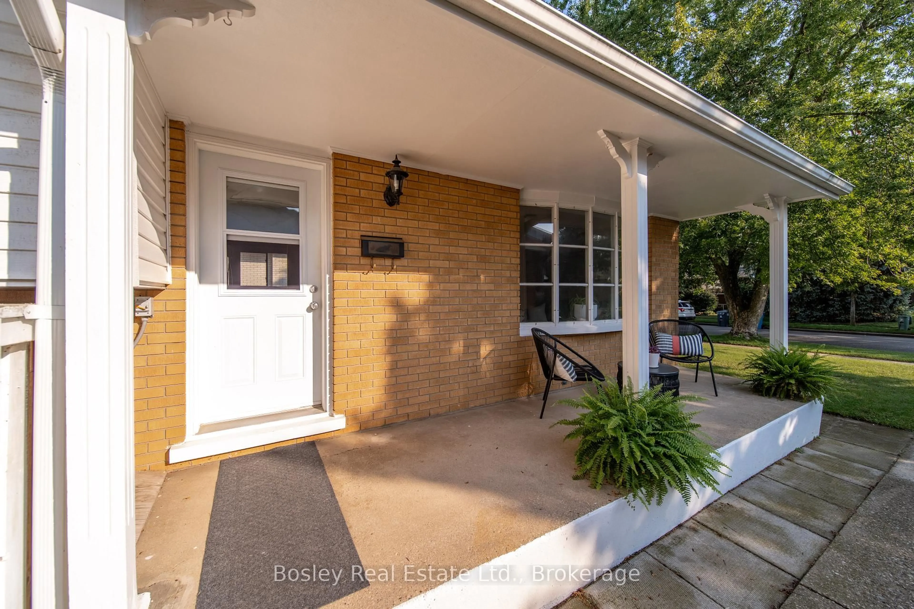 Unknown for 44 Brentwood Dr, Guelph Ontario N1H 5M7