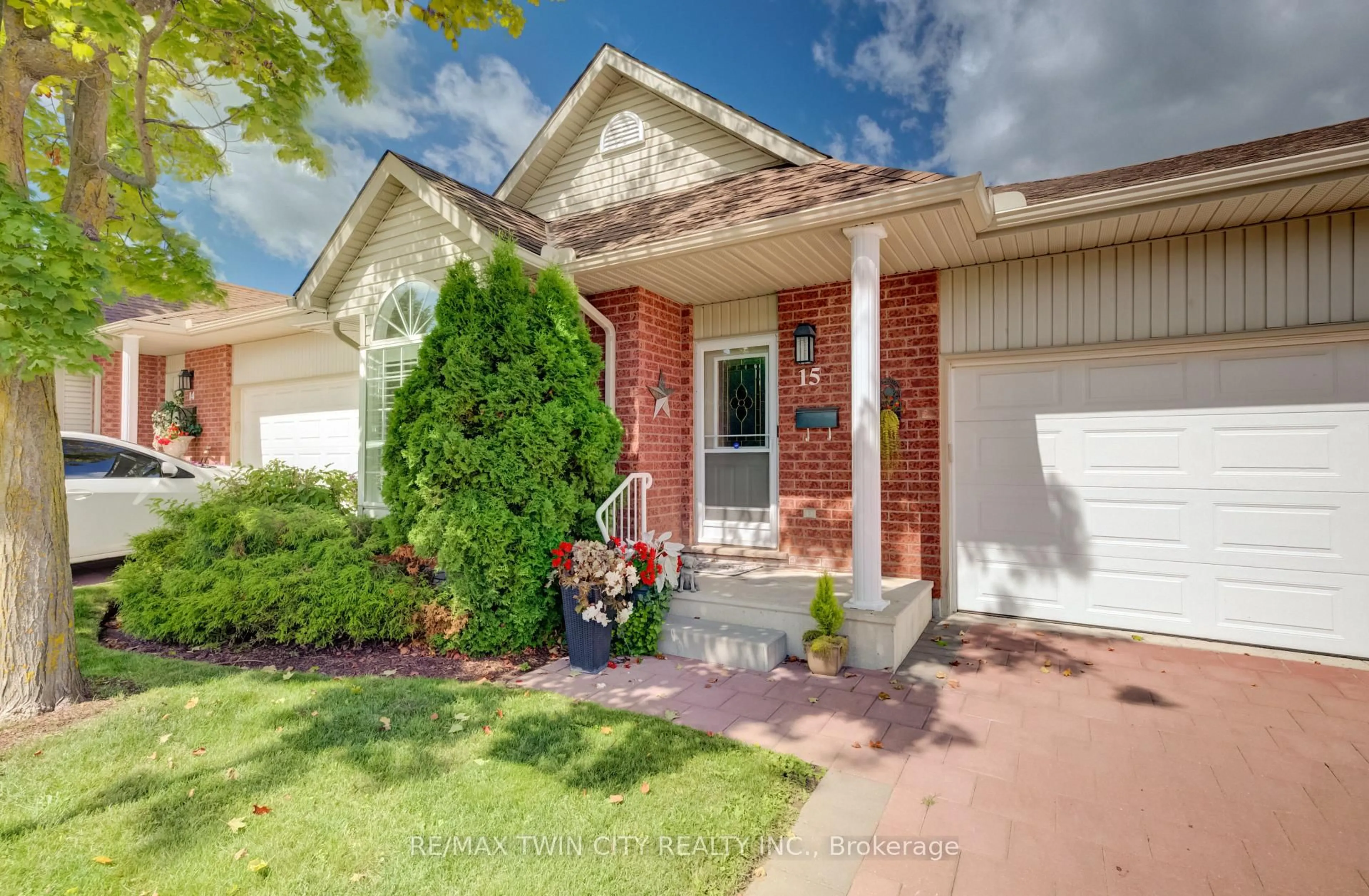 Home with brick exterior material, street for 360 Erbsville Rd #15, Waterloo Ontario N2T 2W2