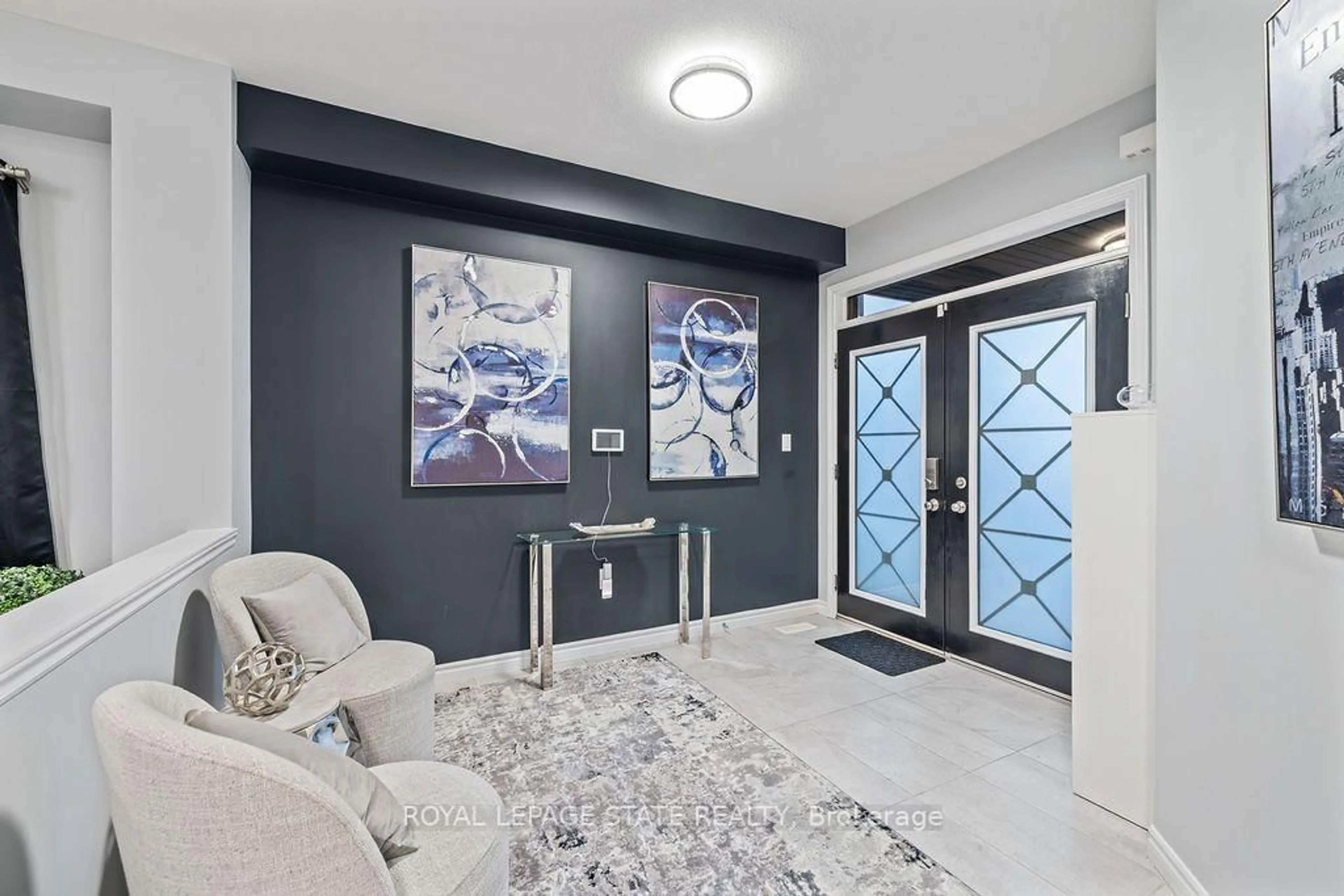 Indoor entryway for 4040 Stadelbauer Dr, Lincoln Ontario L3J 0S5
