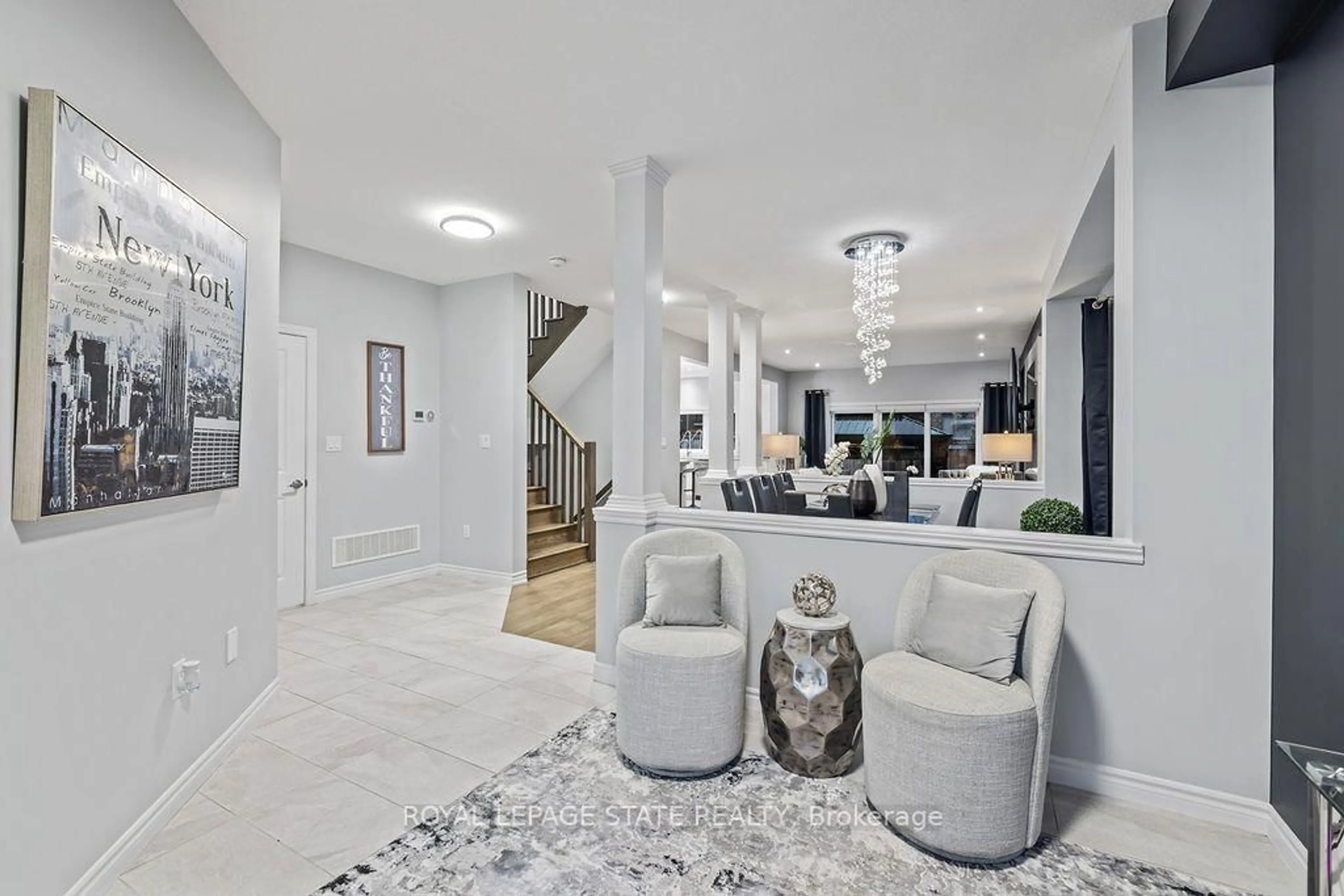 Indoor entryway for 4040 Stadelbauer Dr, Lincoln Ontario L3J 0S5
