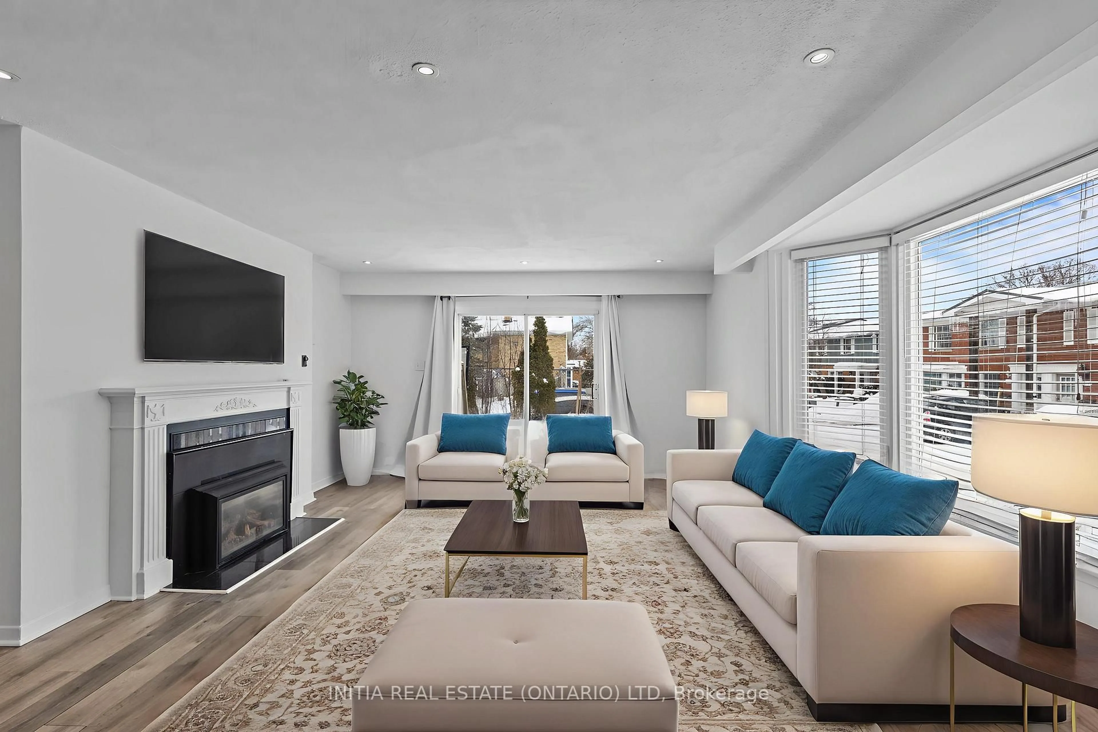 Living room with furniture, unknown for 55 Arbour Glen Cres #19, London East Ontario N5Y 1Z9