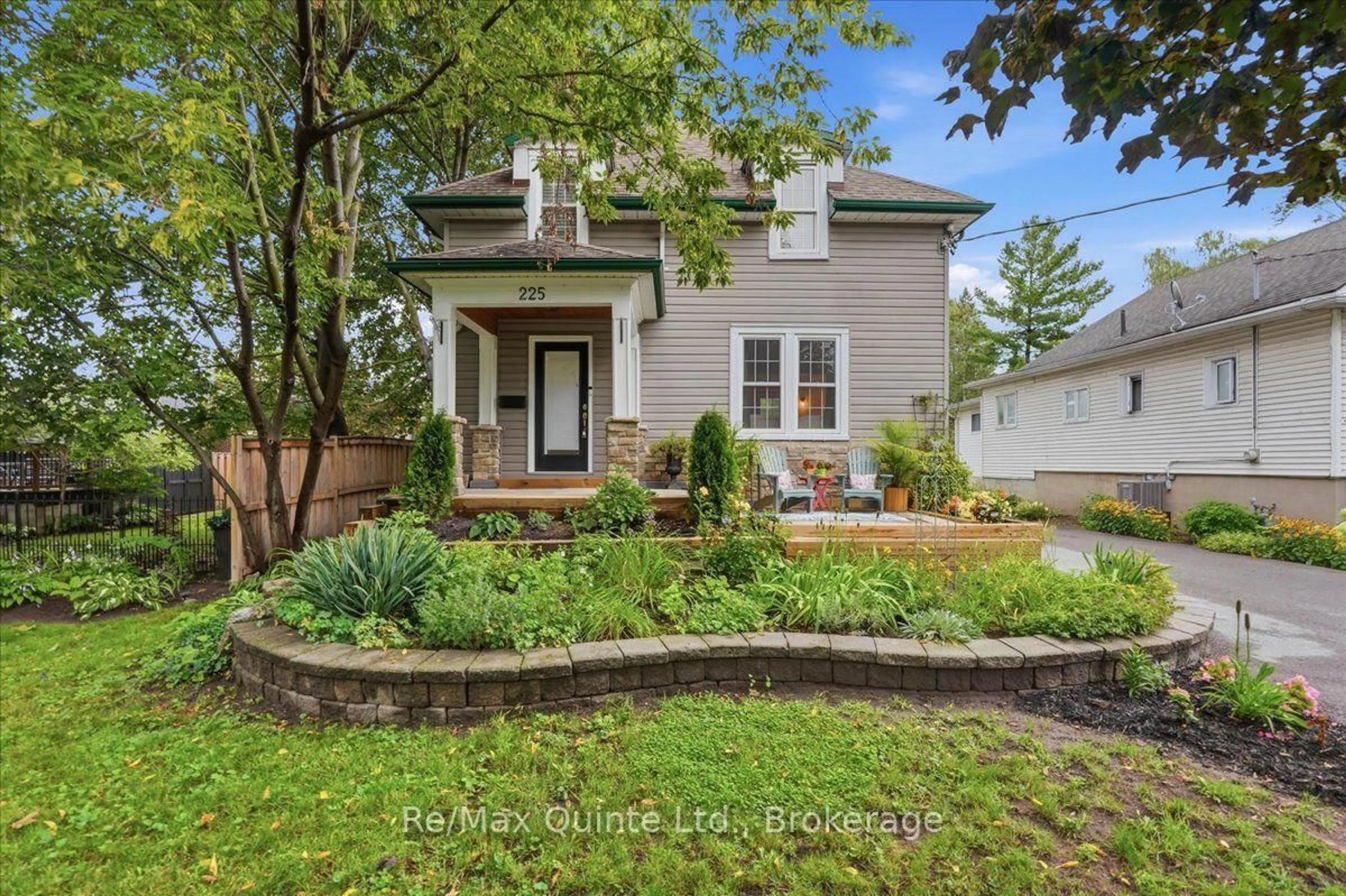 Home with brick exterior material, street for 225 Bleecker Ave, Belleville Ontario K8N 3T9