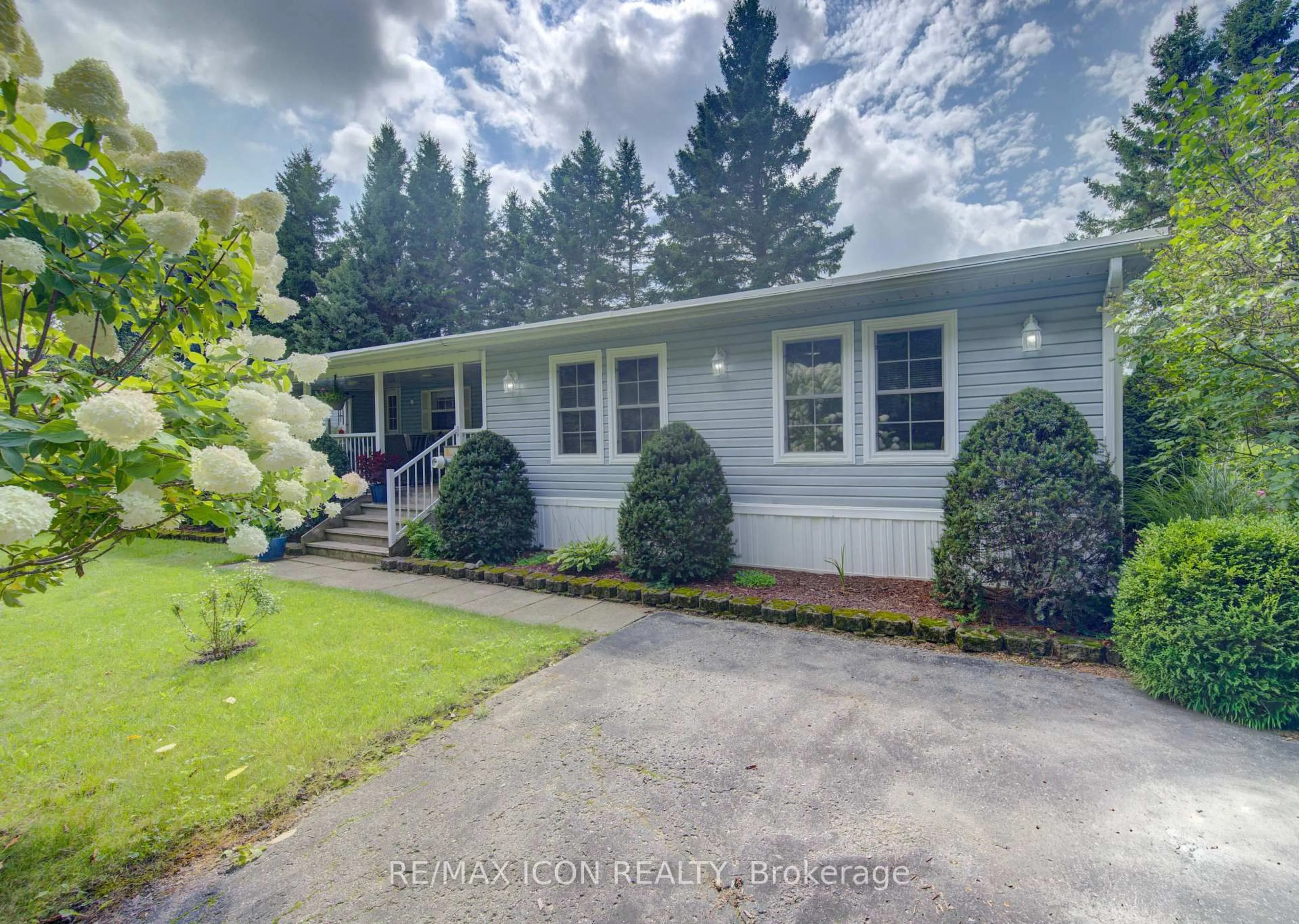 A pic from outside/outdoor area/front of a property/back of a property/a pic from drone, street for 30 Grand Vista Cres, Wellington North Ontario N0G 2L0