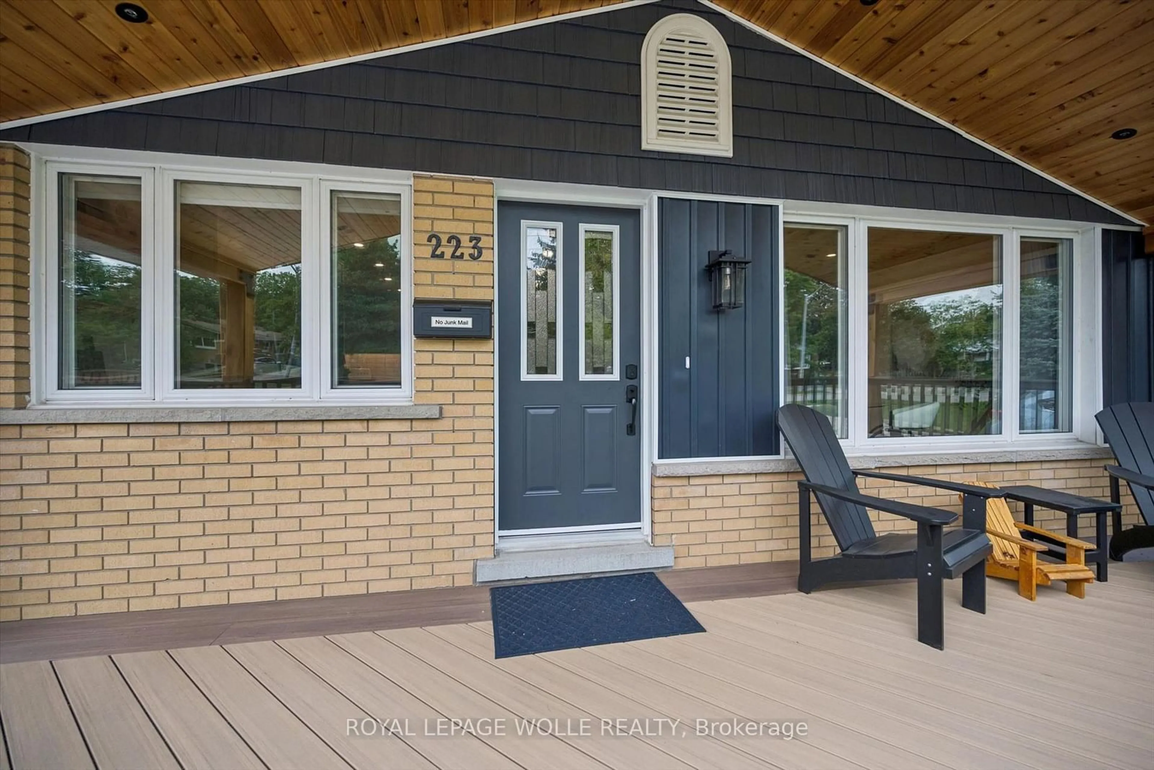Unknown for 223 Carter Ave, Waterloo Ontario N2J 3K7