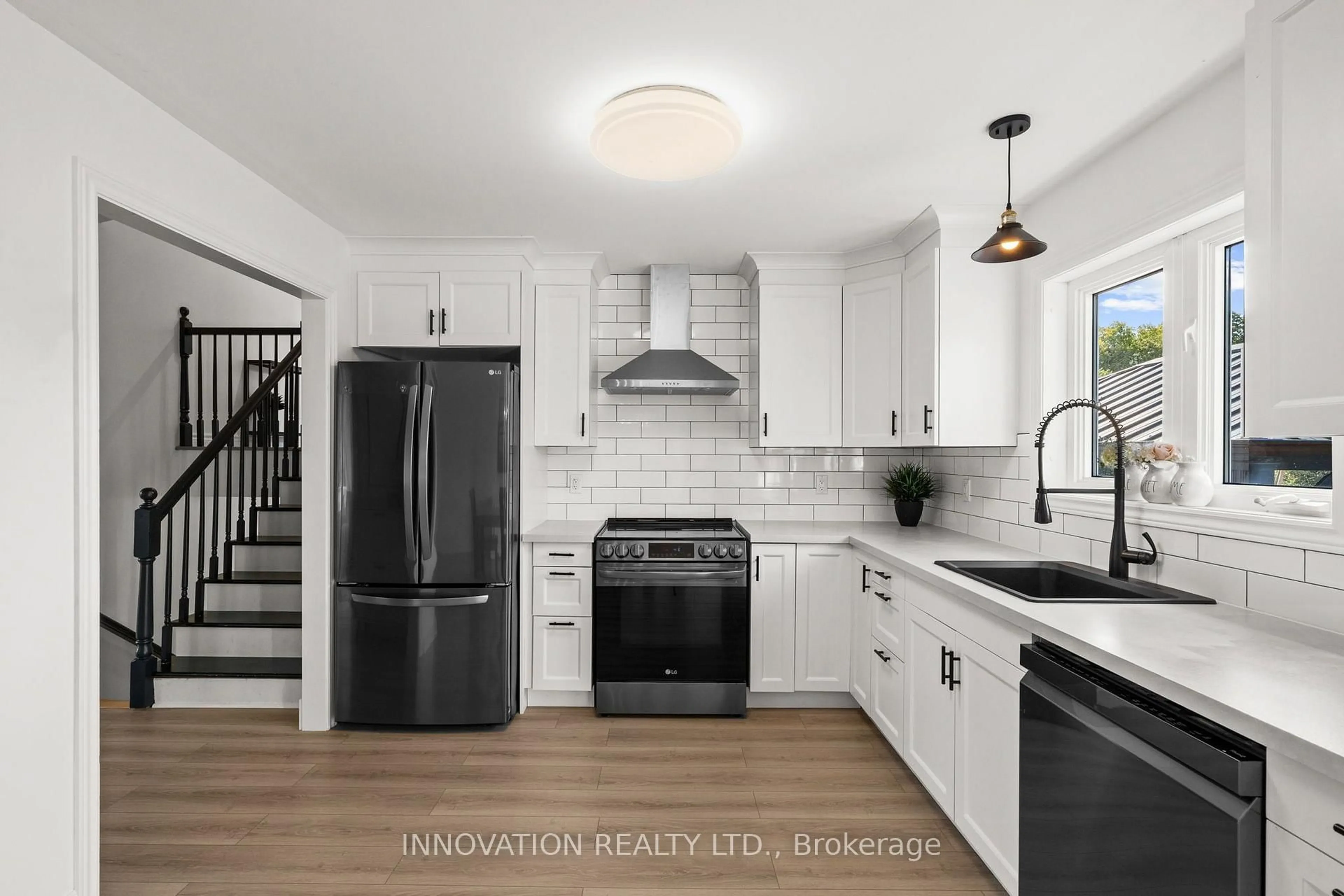 Open concept kitchen, ceramic/tile floor for 281 Greystone Cres, Almonte Ontario K0A 1A0