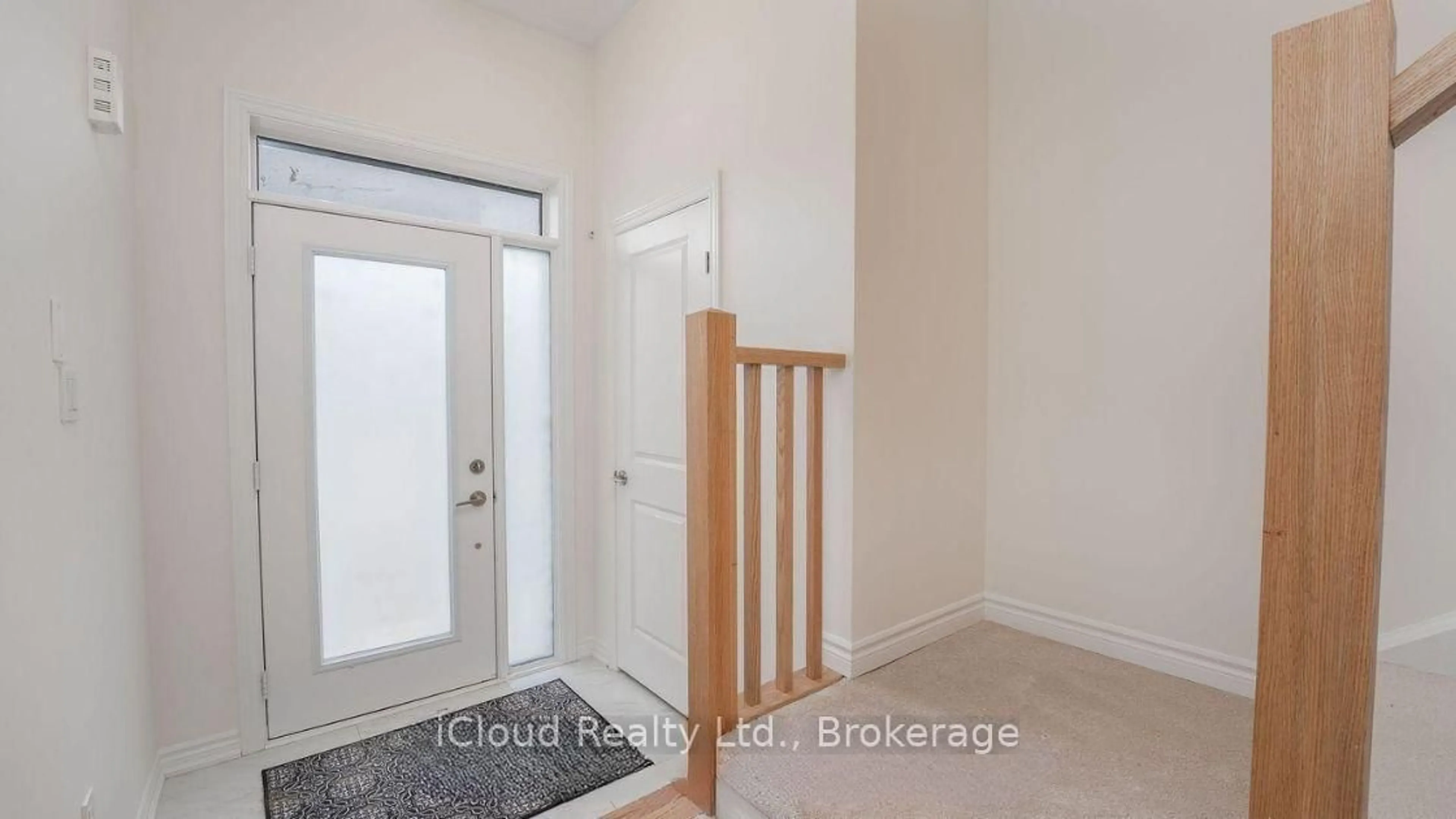 Indoor entryway for 30 Bowery Rd, Brantford Ontario N3V 0B2