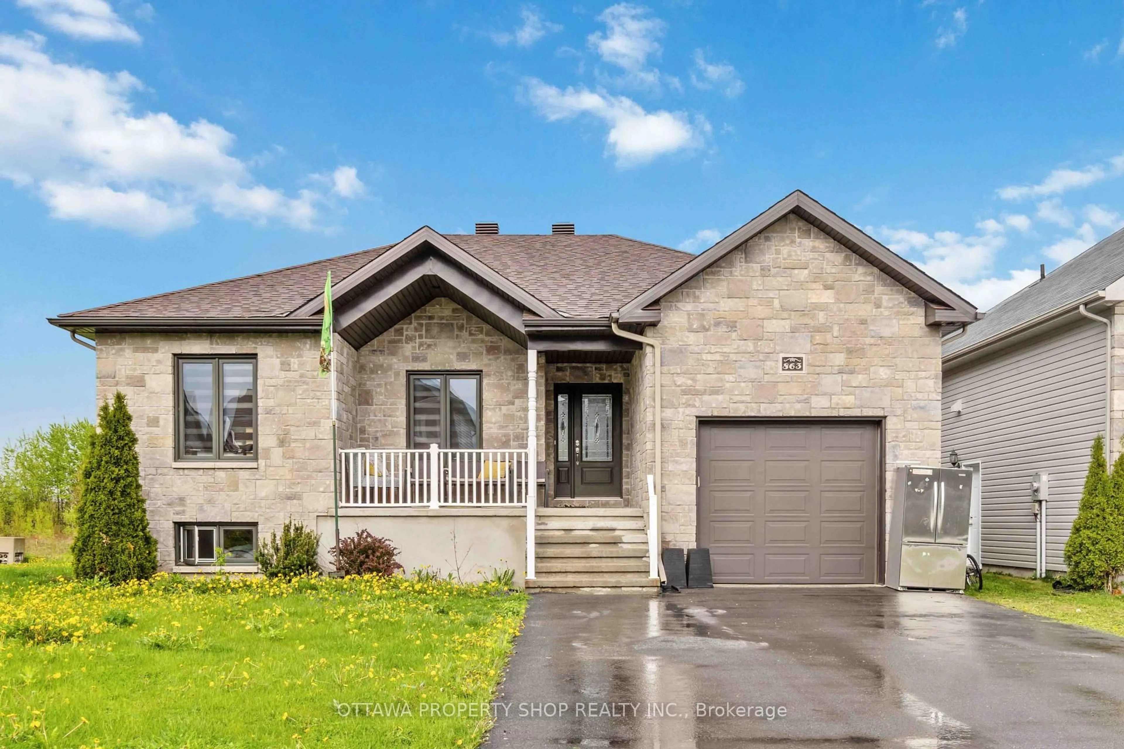 Home with brick exterior material, street for 863 Oceane St, The Nation Ontario K0A 2M0