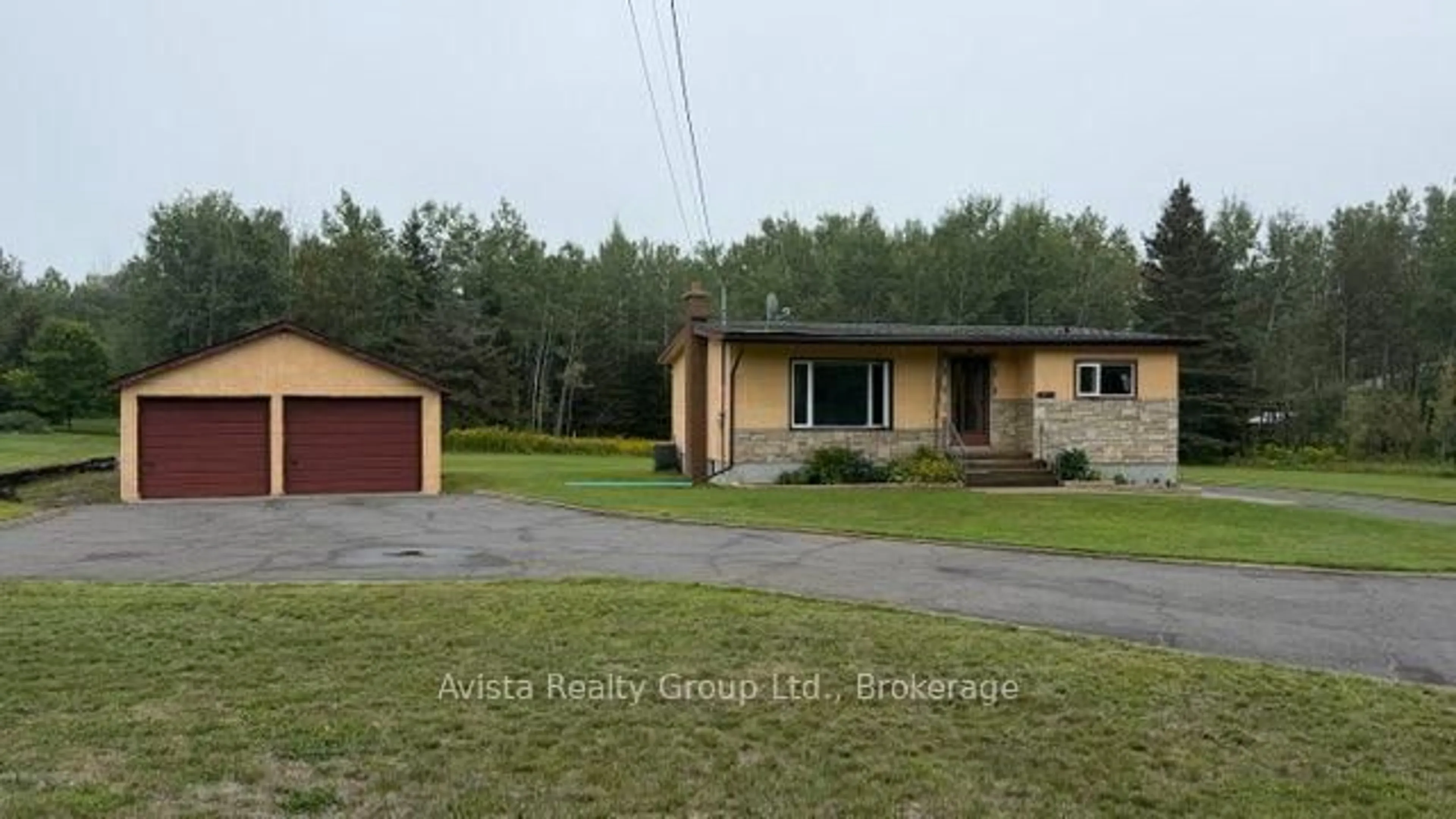 A pic from outside/outdoor area/front of a property/back of a property/a pic from drone, street for 232 Nicholetts Rd Rd, Oliver Paipoonge Ontario P0T 2G0