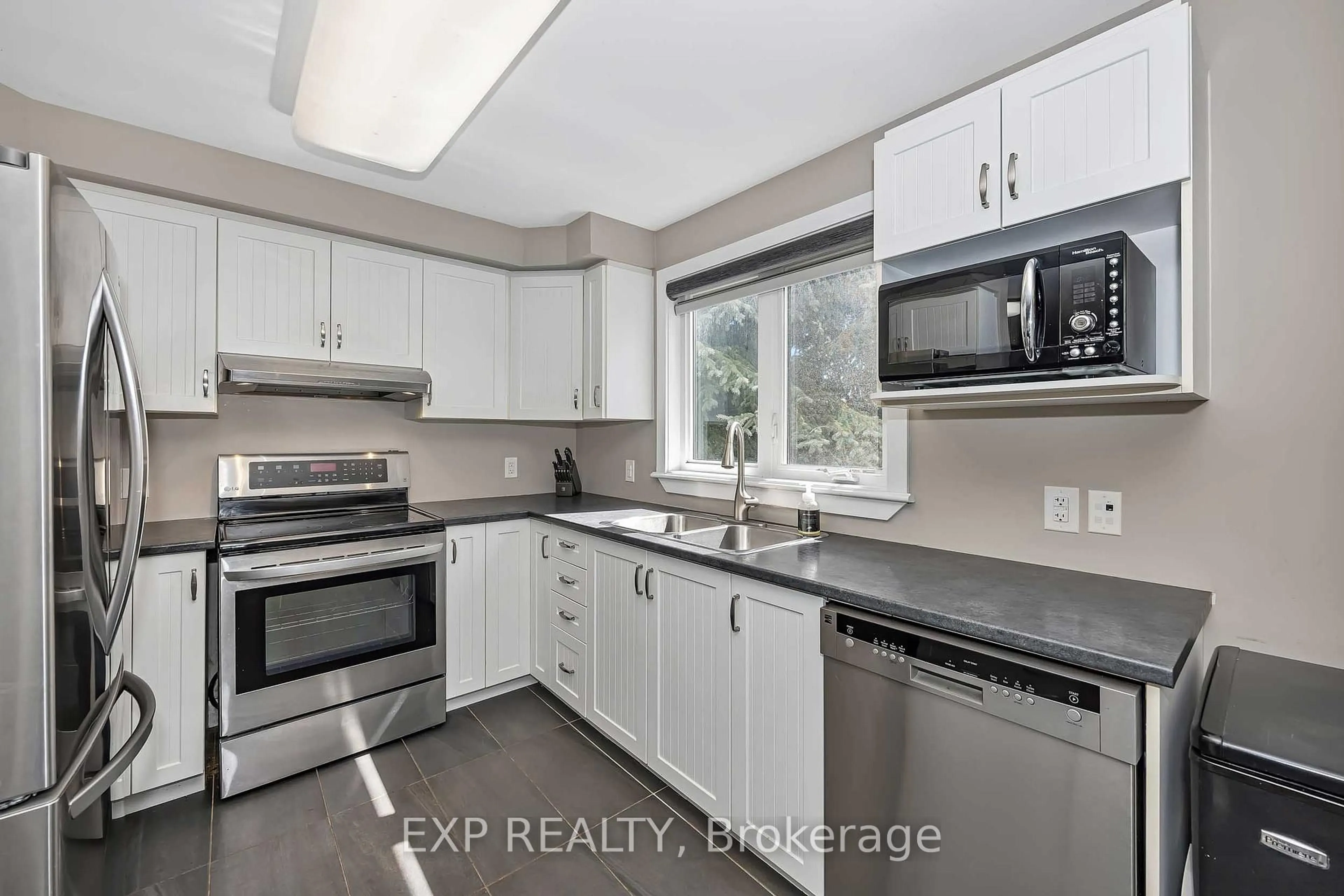 Unknown for 301 Elite Private #1, Ottawa Ontario K2J 0A4