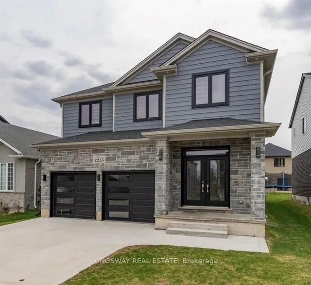 2255 CONSTANCE Ave, London South 2