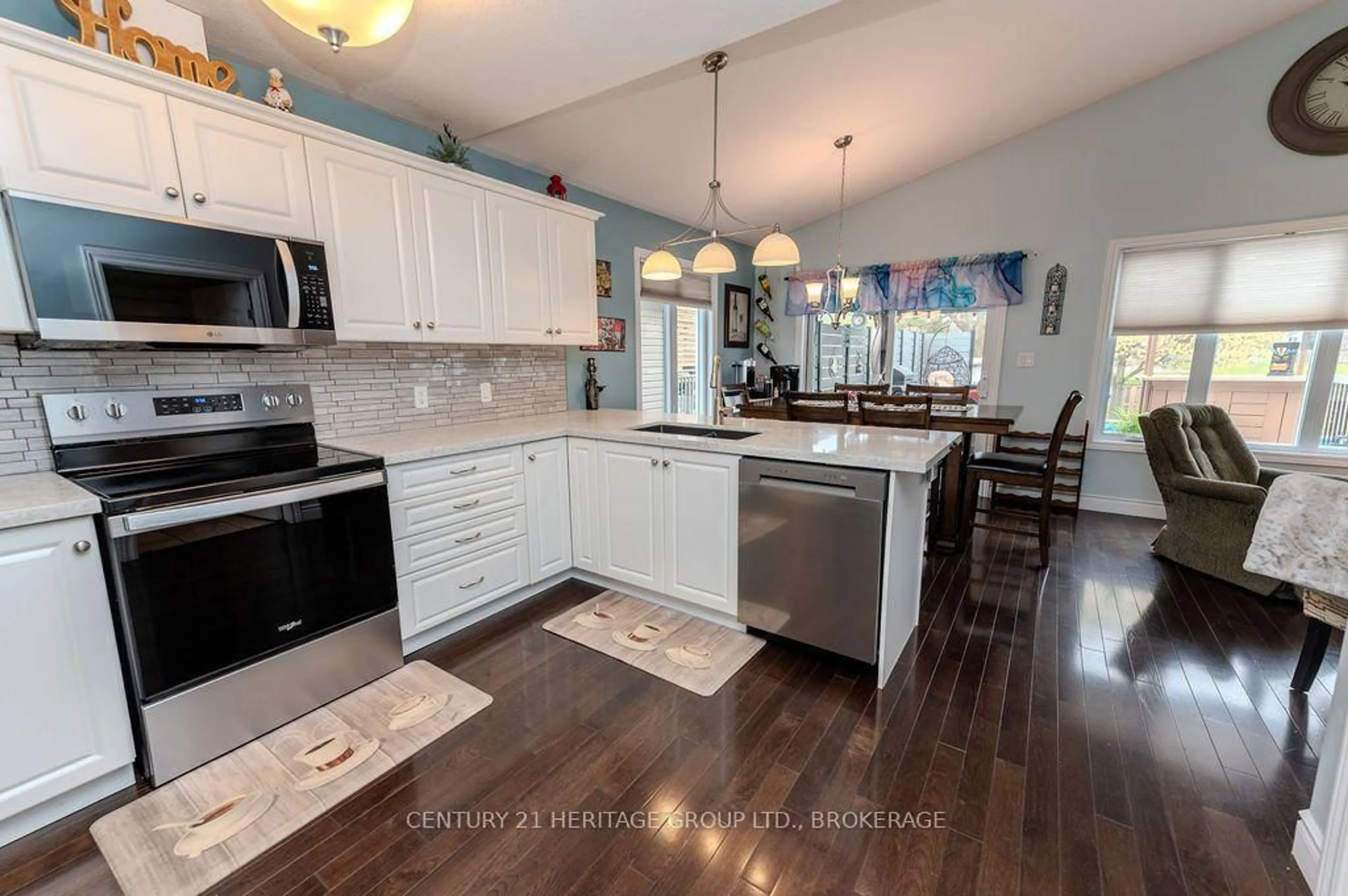 Open concept kitchen, ceramic/tile floor for 1103 Crossfield Ave, Kingston Ontario K7P 0G7